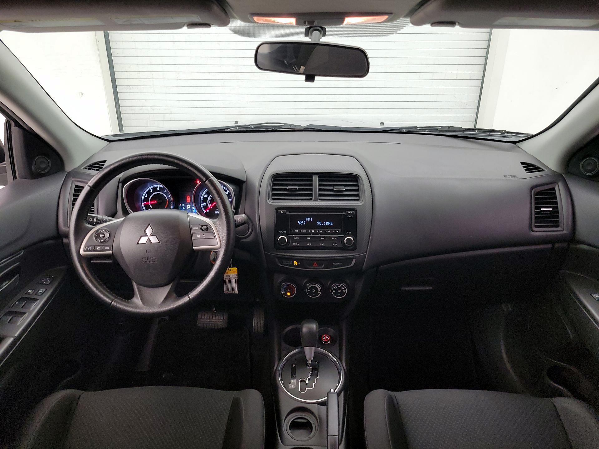 Thumbnail: 2015 Mitsubishi Outlander Sport - 9