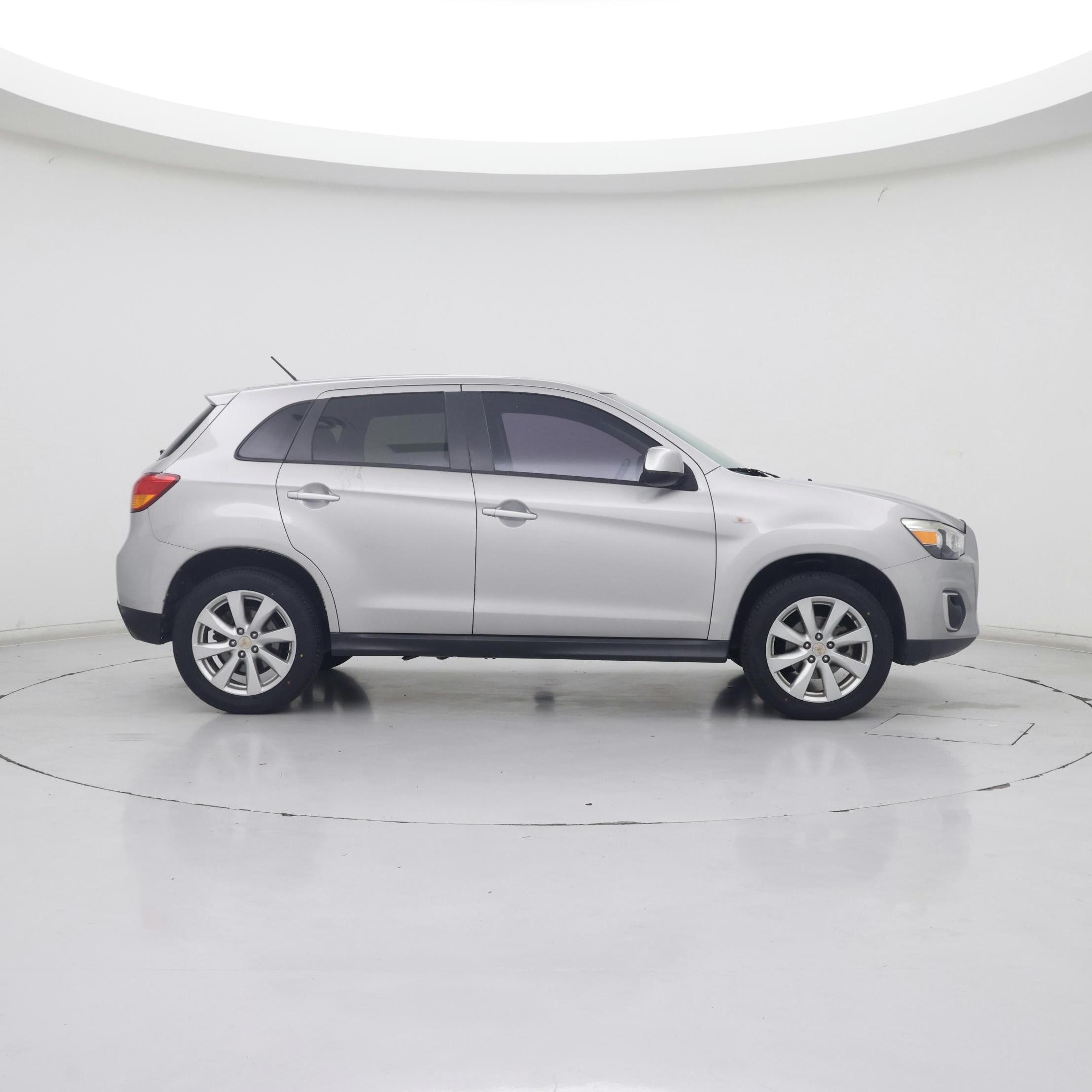 Thumbnail: 2015 Mitsubishi Outlander Sport - 7