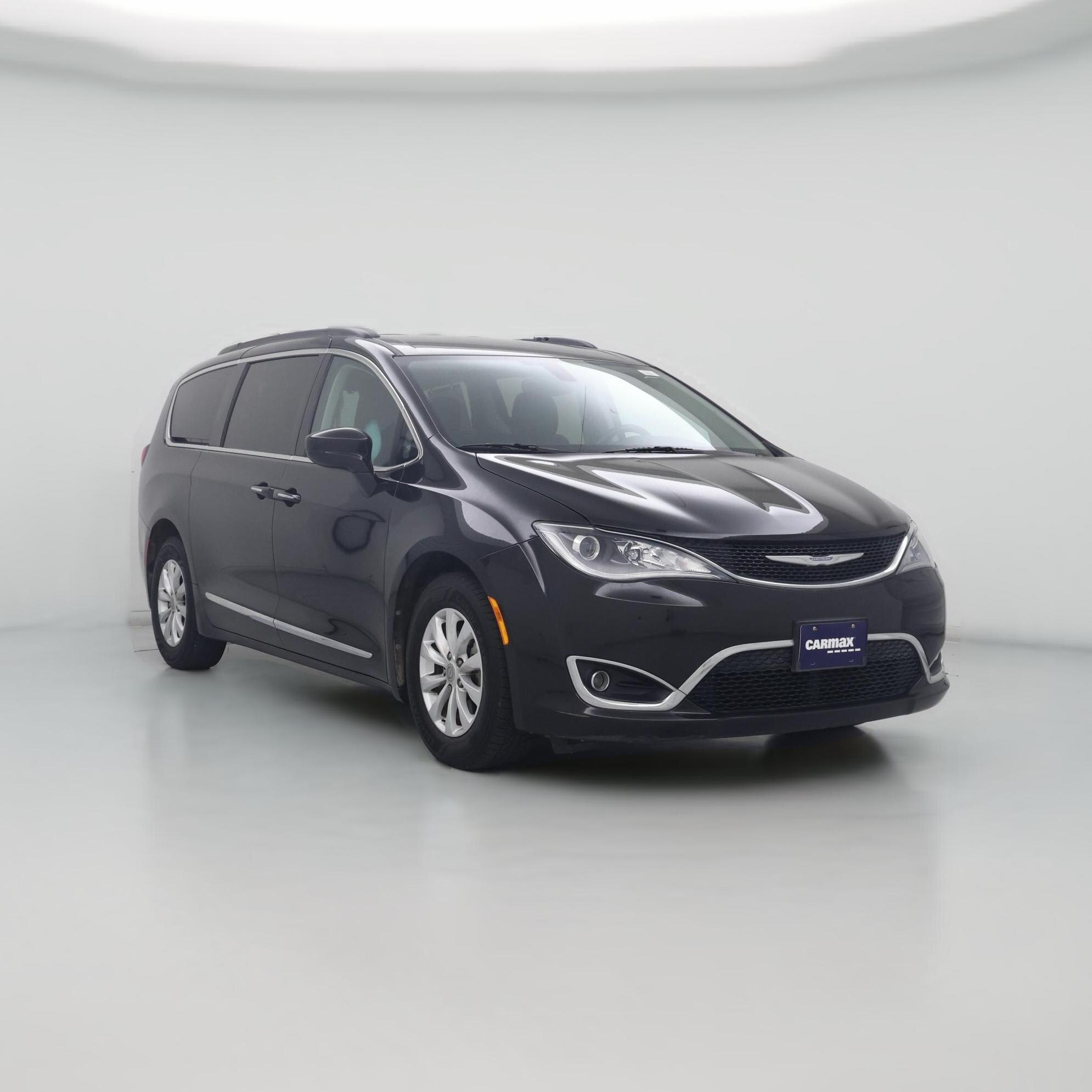 Thumbnail: 2017 Chrysler Pacifica - 1