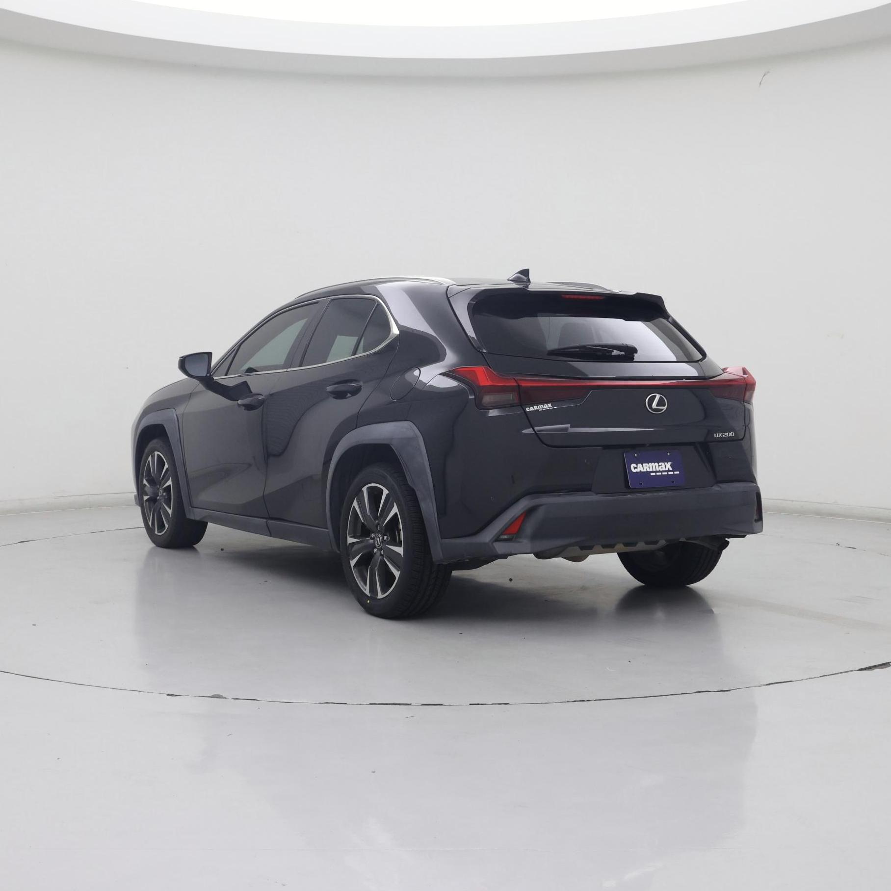 Thumbnail: 2020 Lexus UX - 2