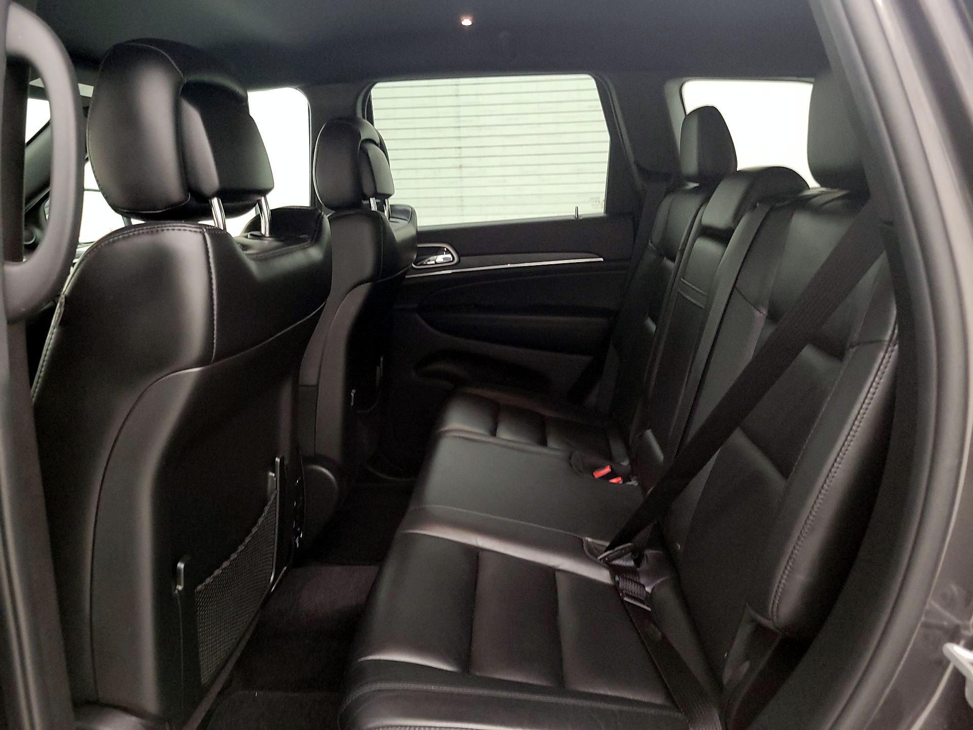 Thumbnail: 2018 Jeep Grand Cherokee - 18