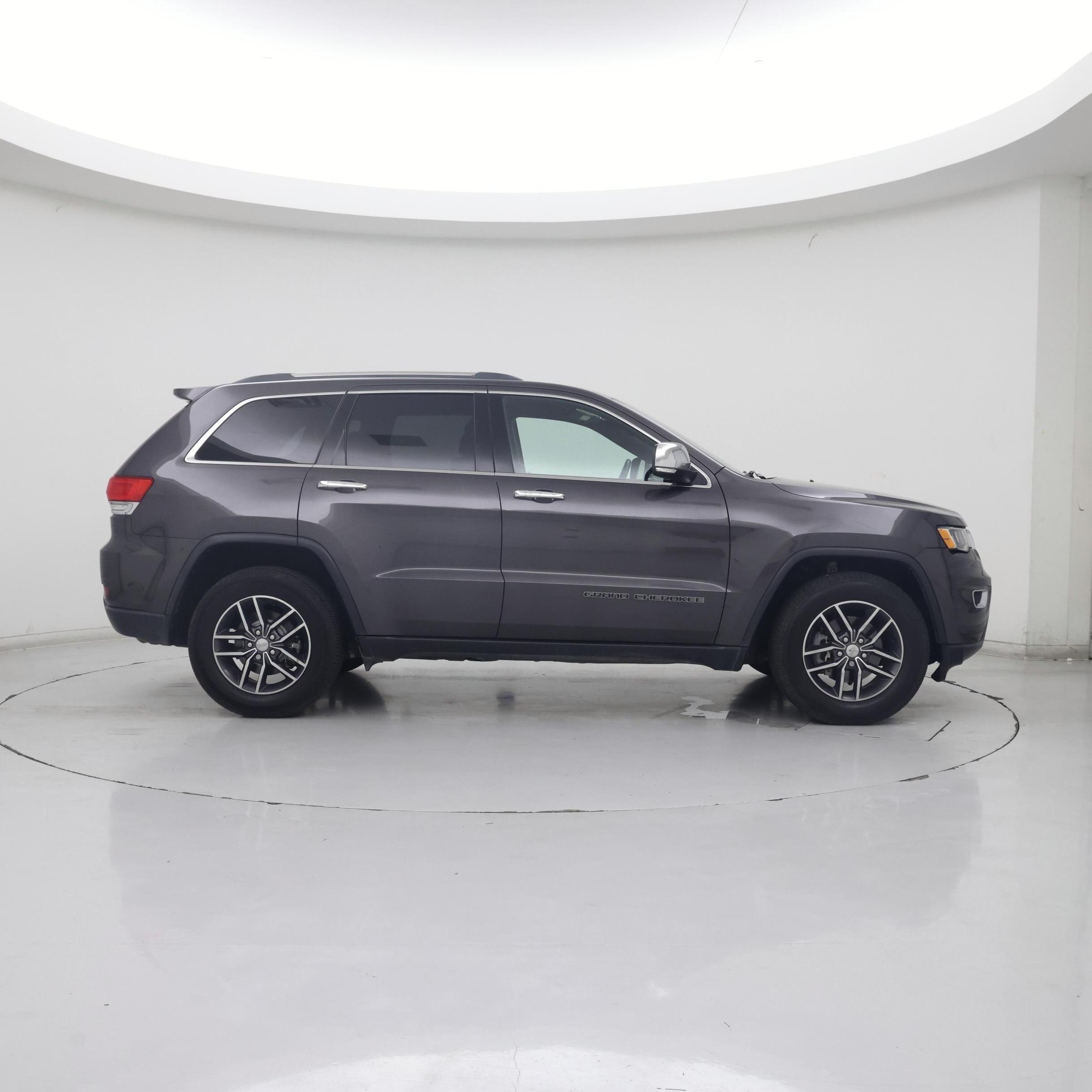 Thumbnail: 2018 Jeep Grand Cherokee - 7