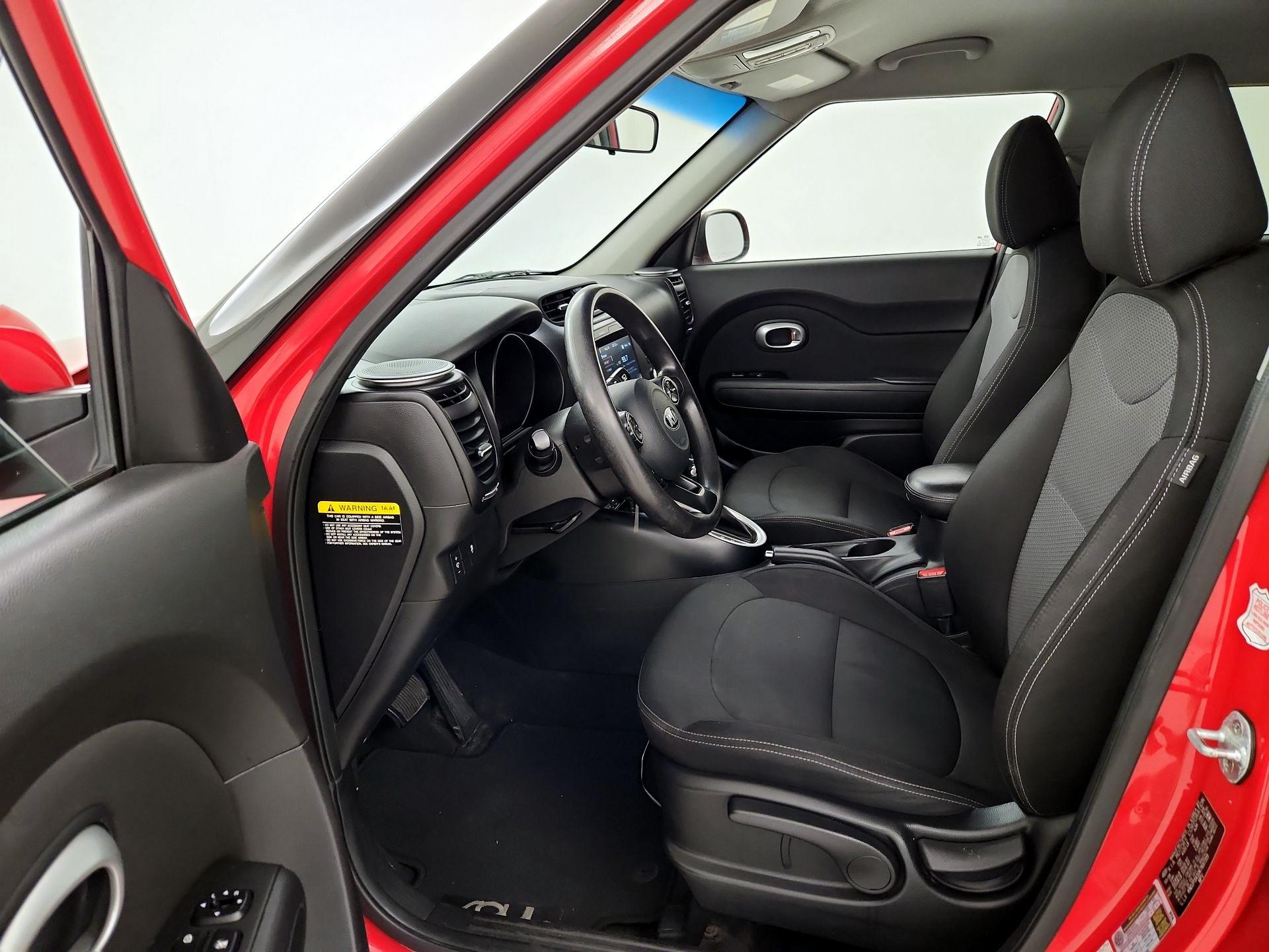 Thumbnail: 2019 Kia Soul - 11