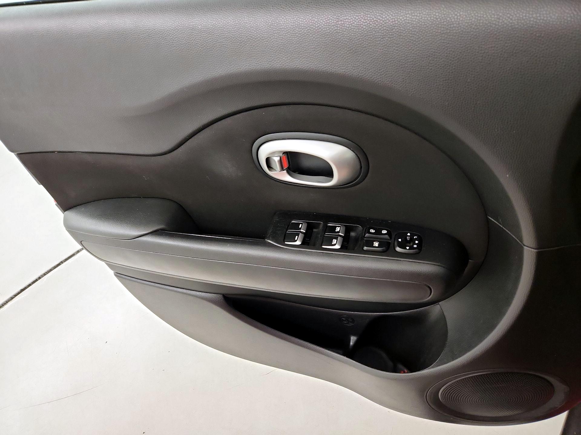 Thumbnail: 2019 Kia Soul - 12