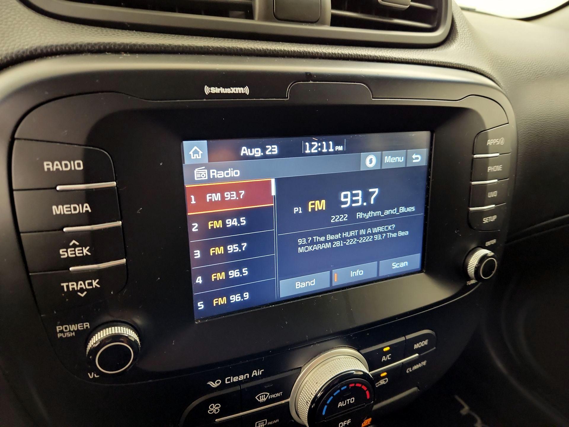 Thumbnail: 2019 Kia Soul - 15