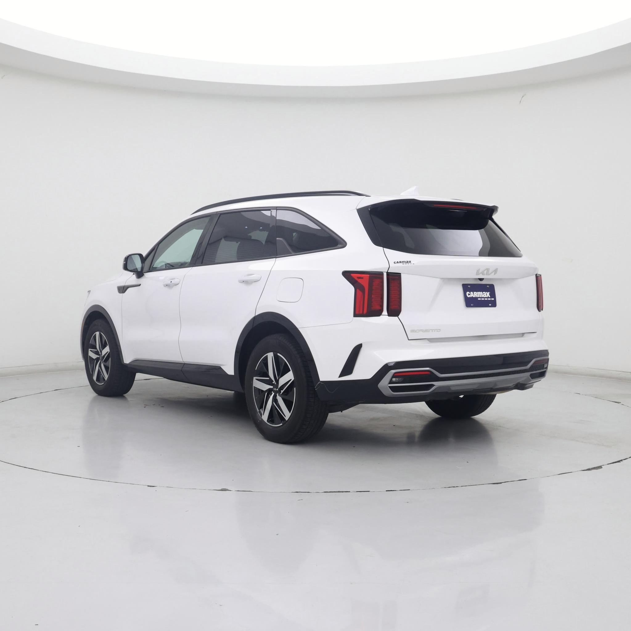 Thumbnail: 2023 Kia Sorento - 2
