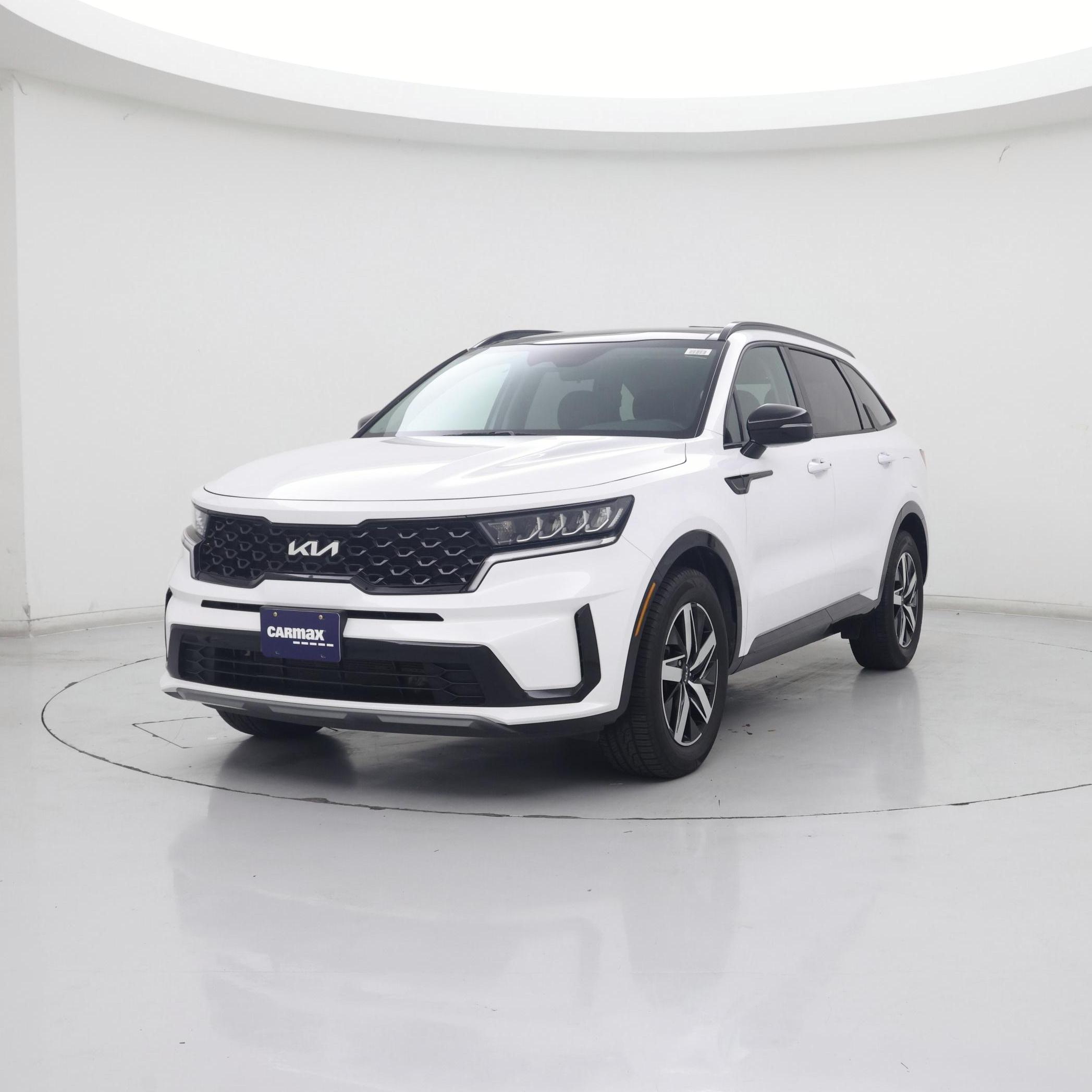 Thumbnail: 2023 Kia Sorento - 4