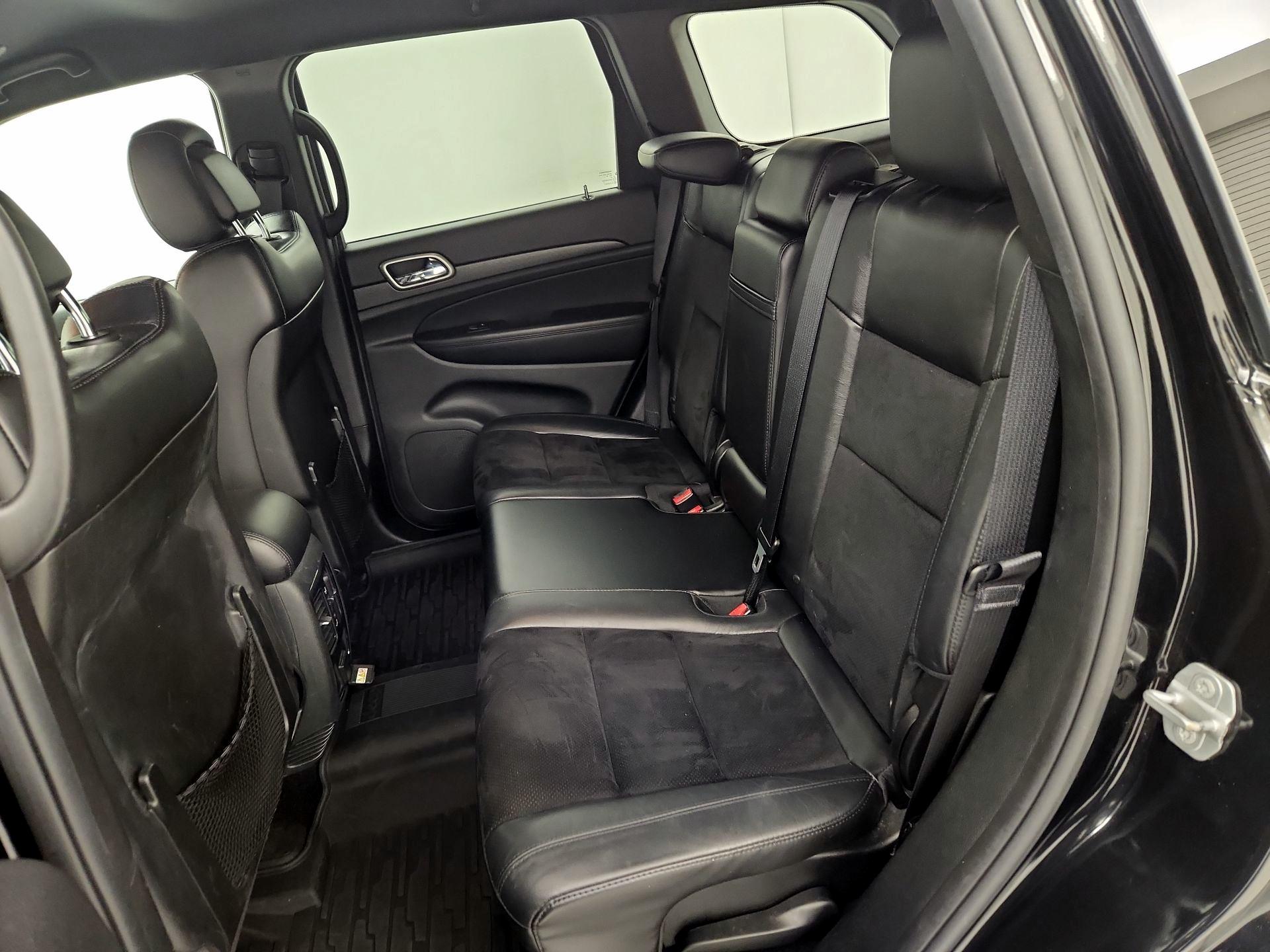 Thumbnail: 2018 Jeep Grand Cherokee - 19
