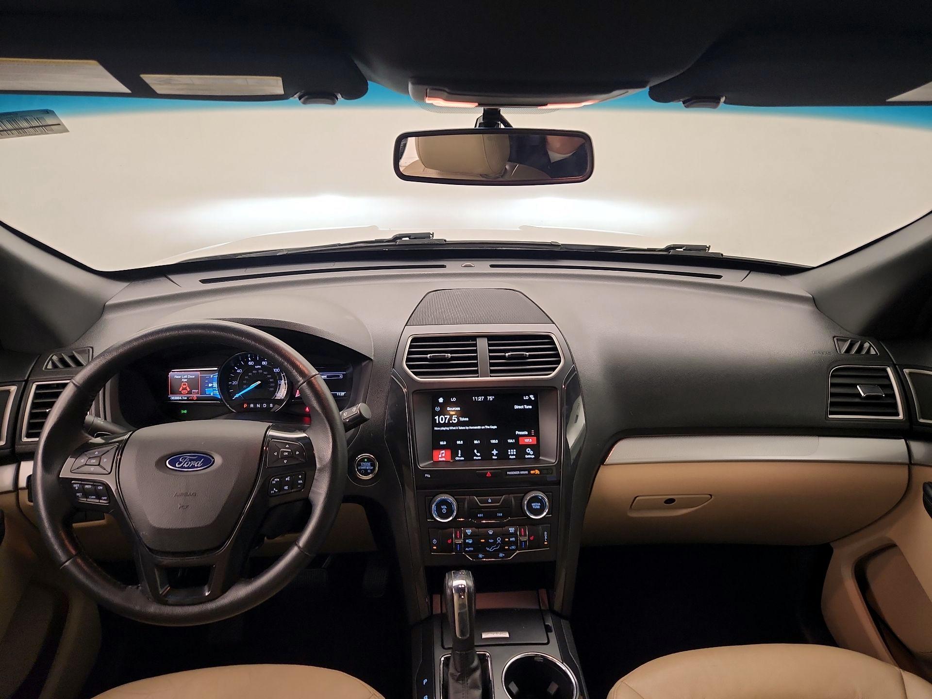 Thumbnail: 2017 Ford Explorer - 9