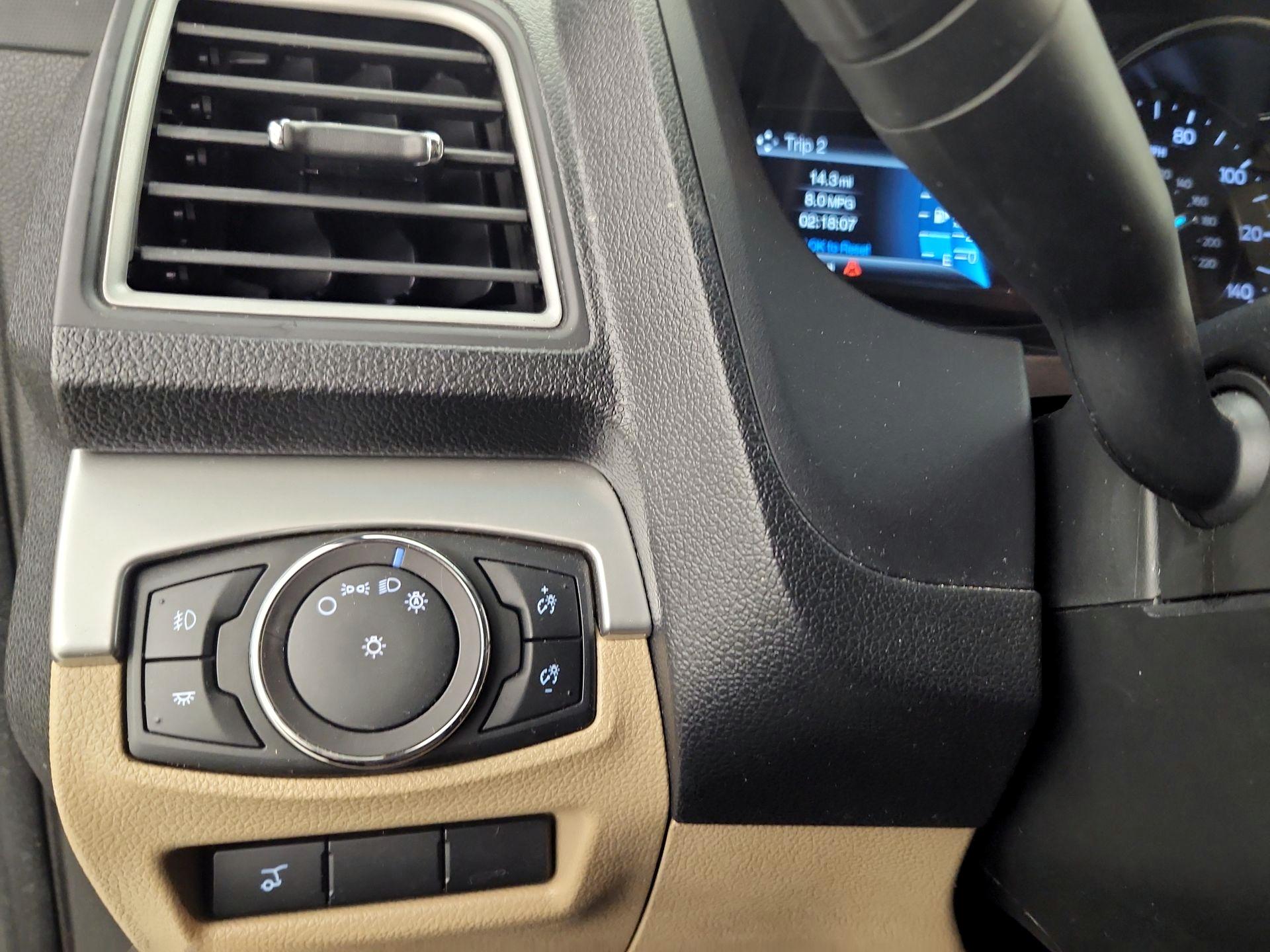 Thumbnail: 2017 Ford Explorer - 13