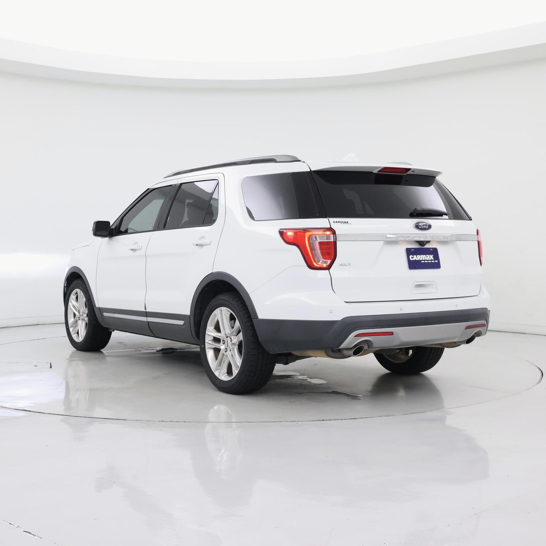 Thumbnail: 2017 Ford Explorer - 2