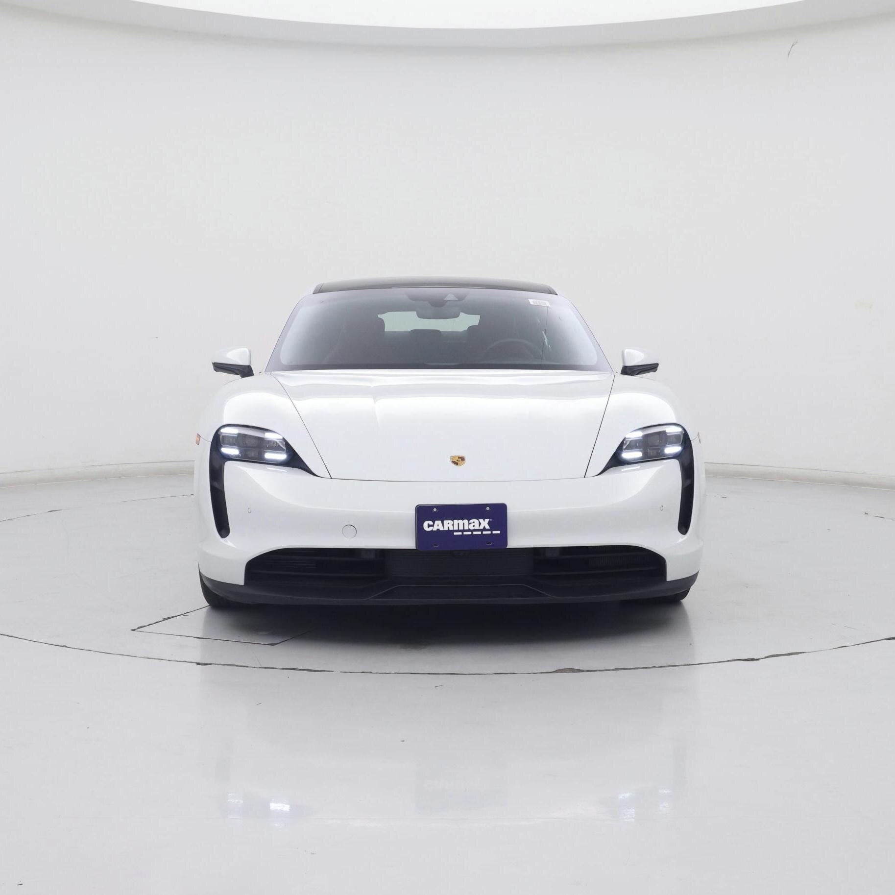 Thumbnail: 2021 Porsche Taycan - 5