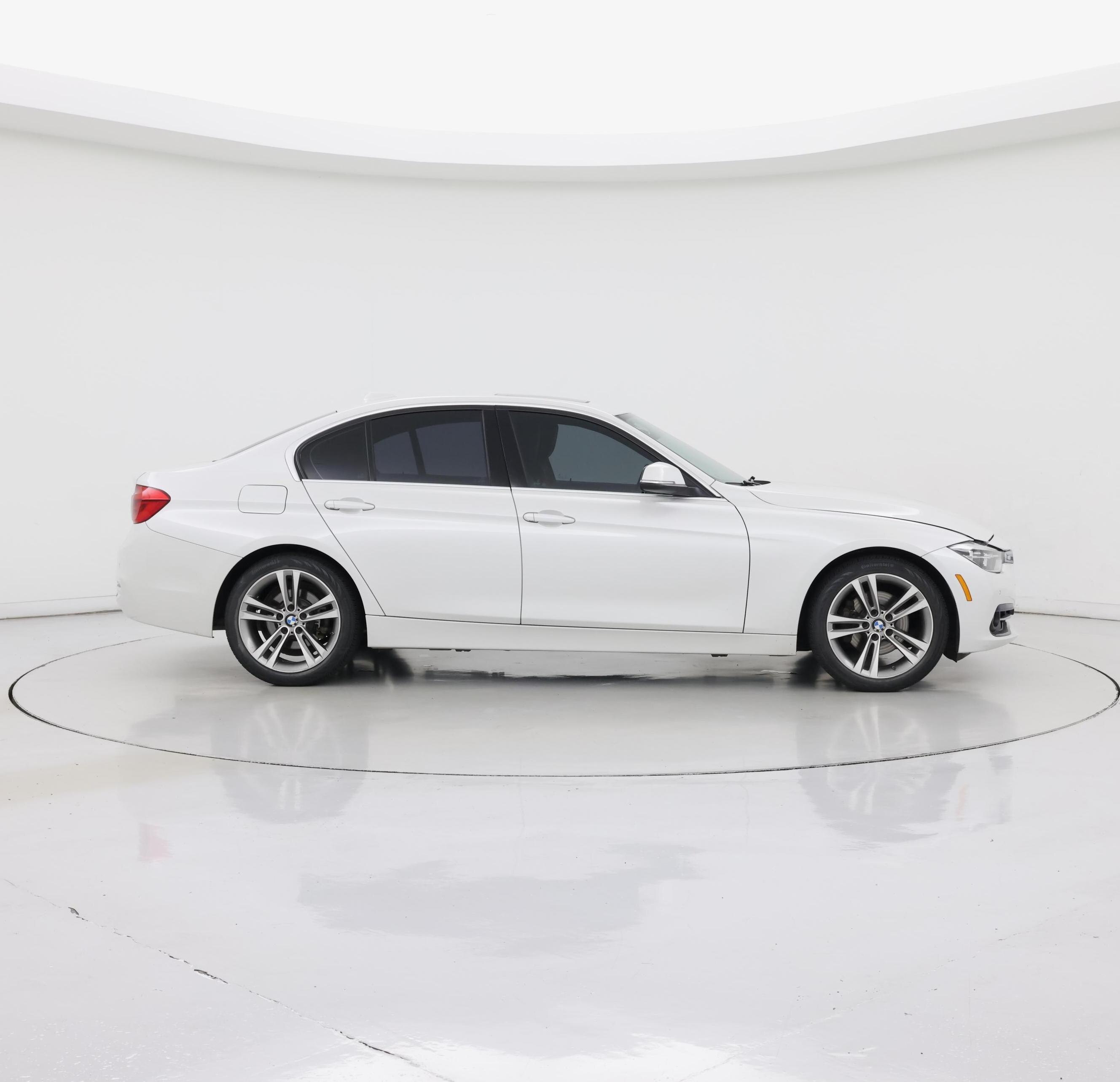 Thumbnail: 2017 BMW 3 Series - 7
