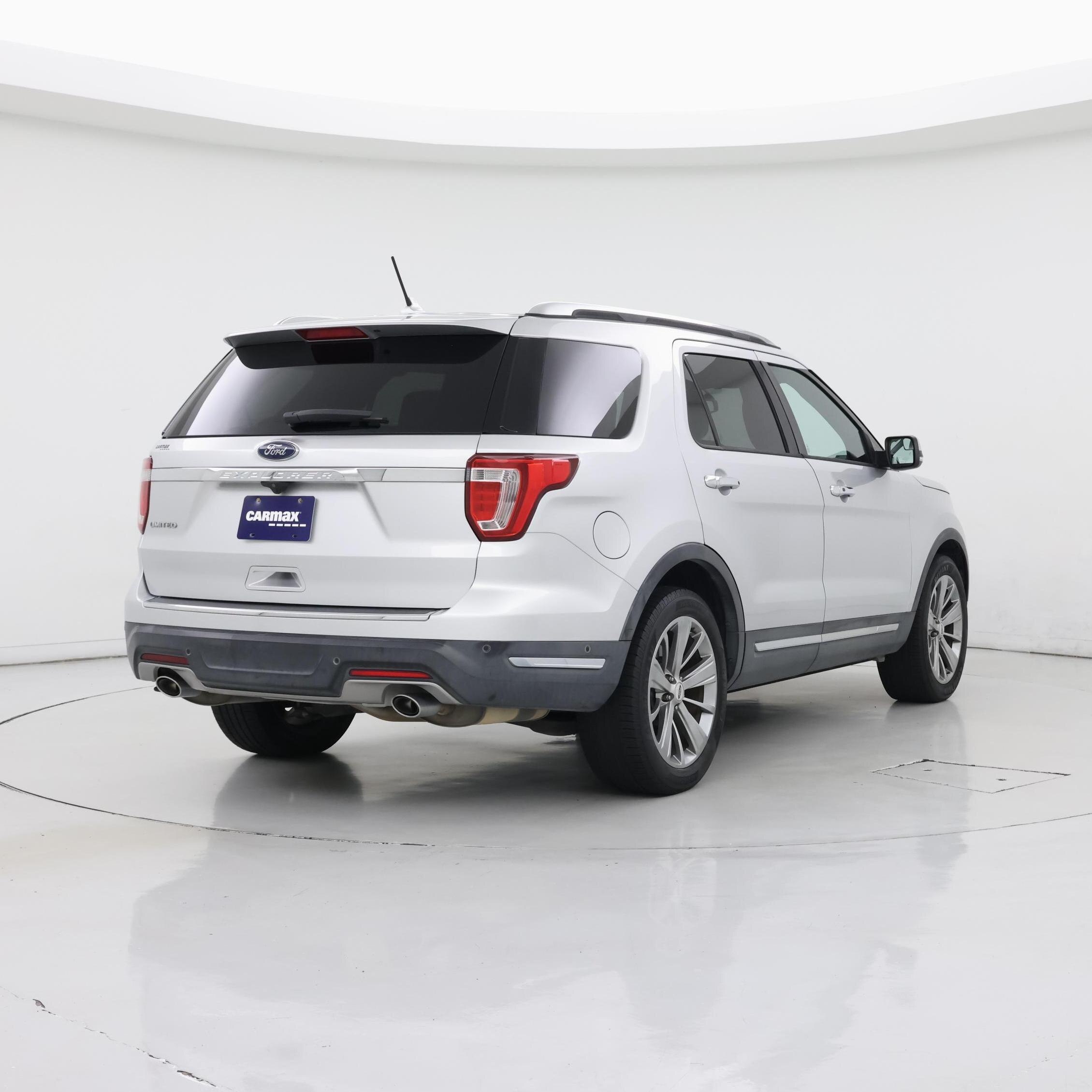 Thumbnail: 2018 Ford Explorer - 8
