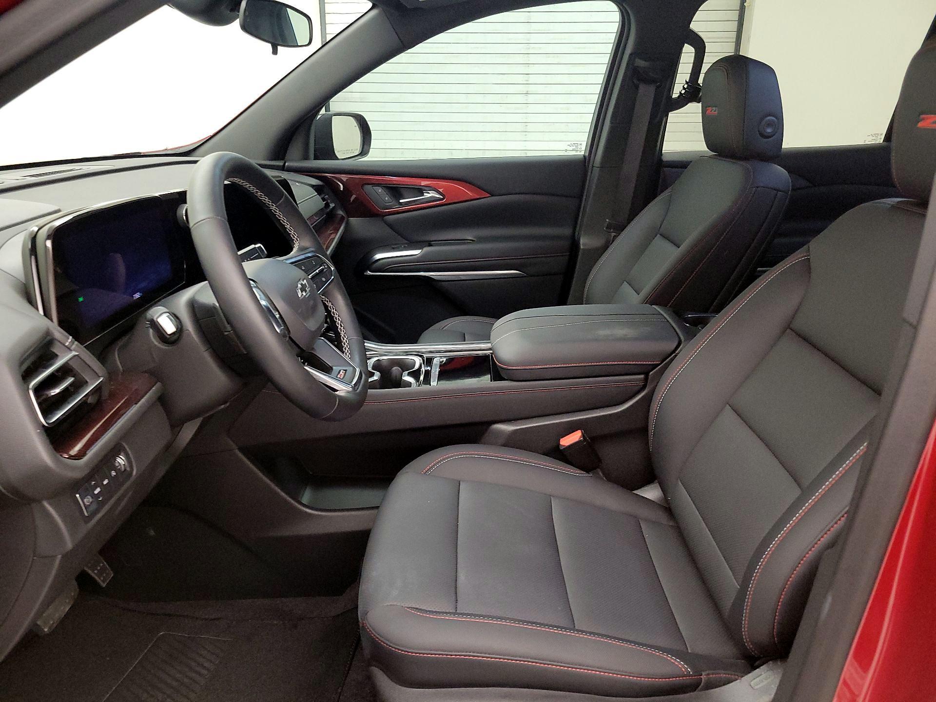 Thumbnail: 2025 Chevrolet Traverse - 11
