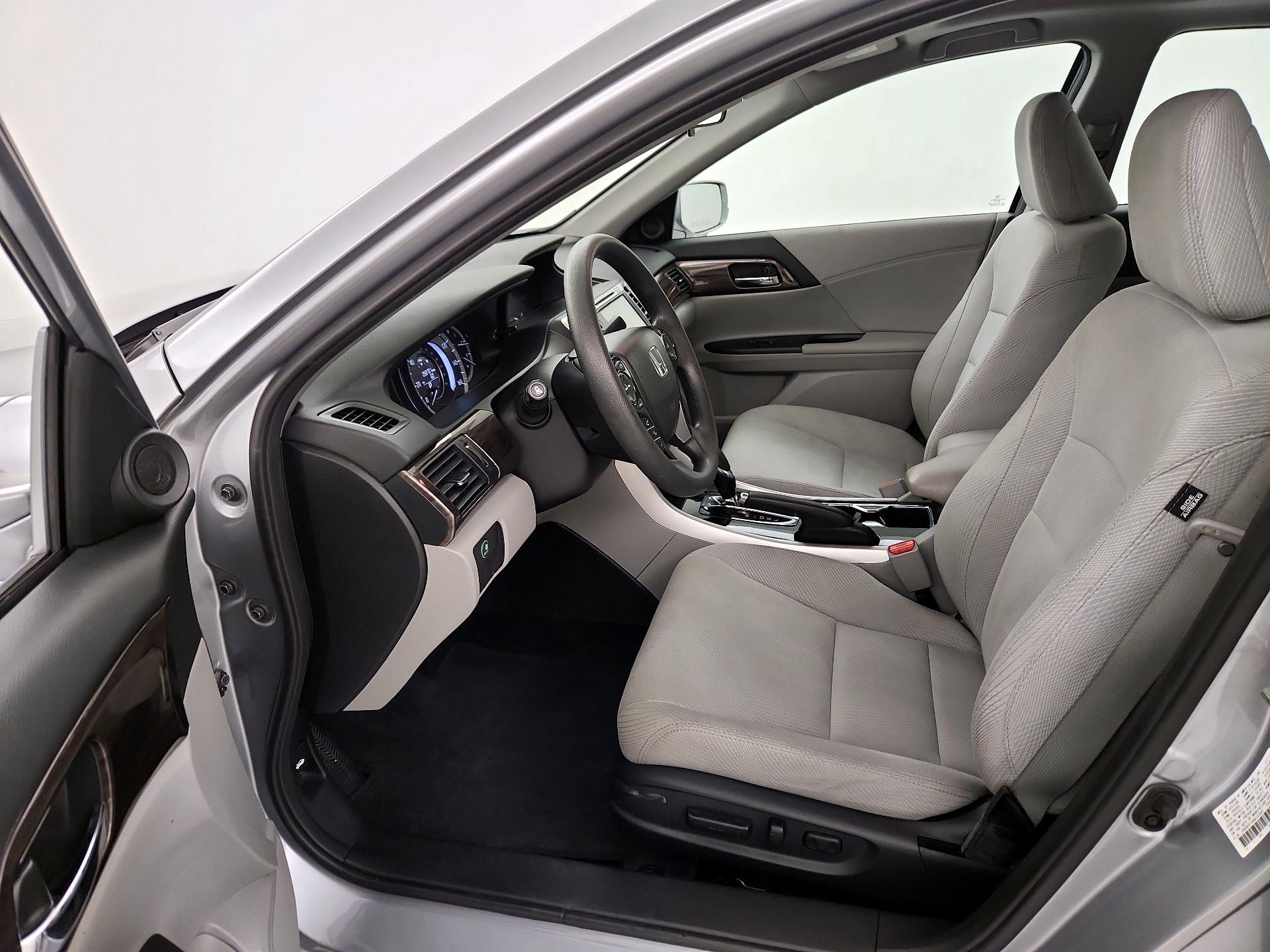 Thumbnail: 2017 Honda Accord - 11