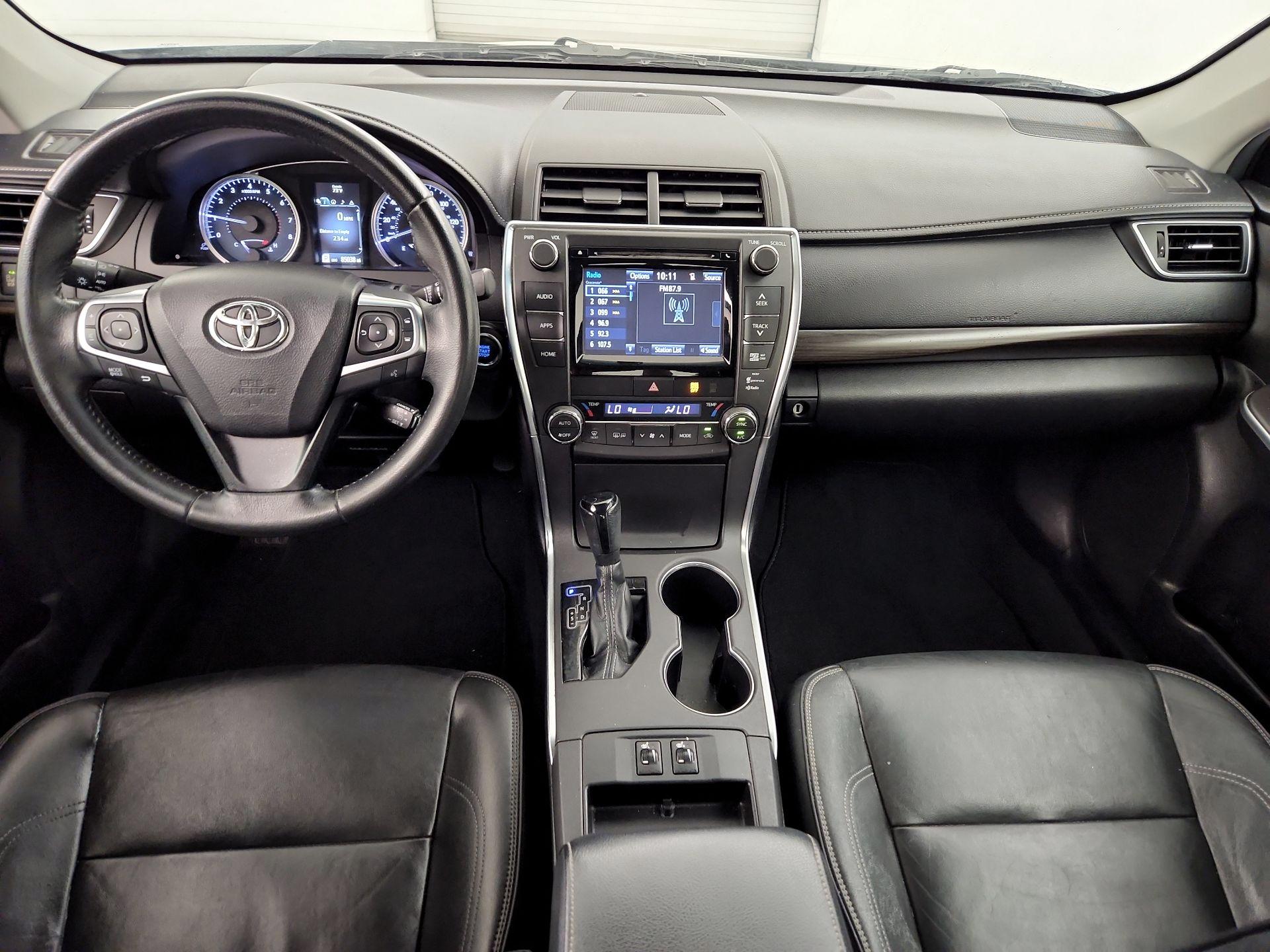 Thumbnail: 2015 Toyota Camry - 9