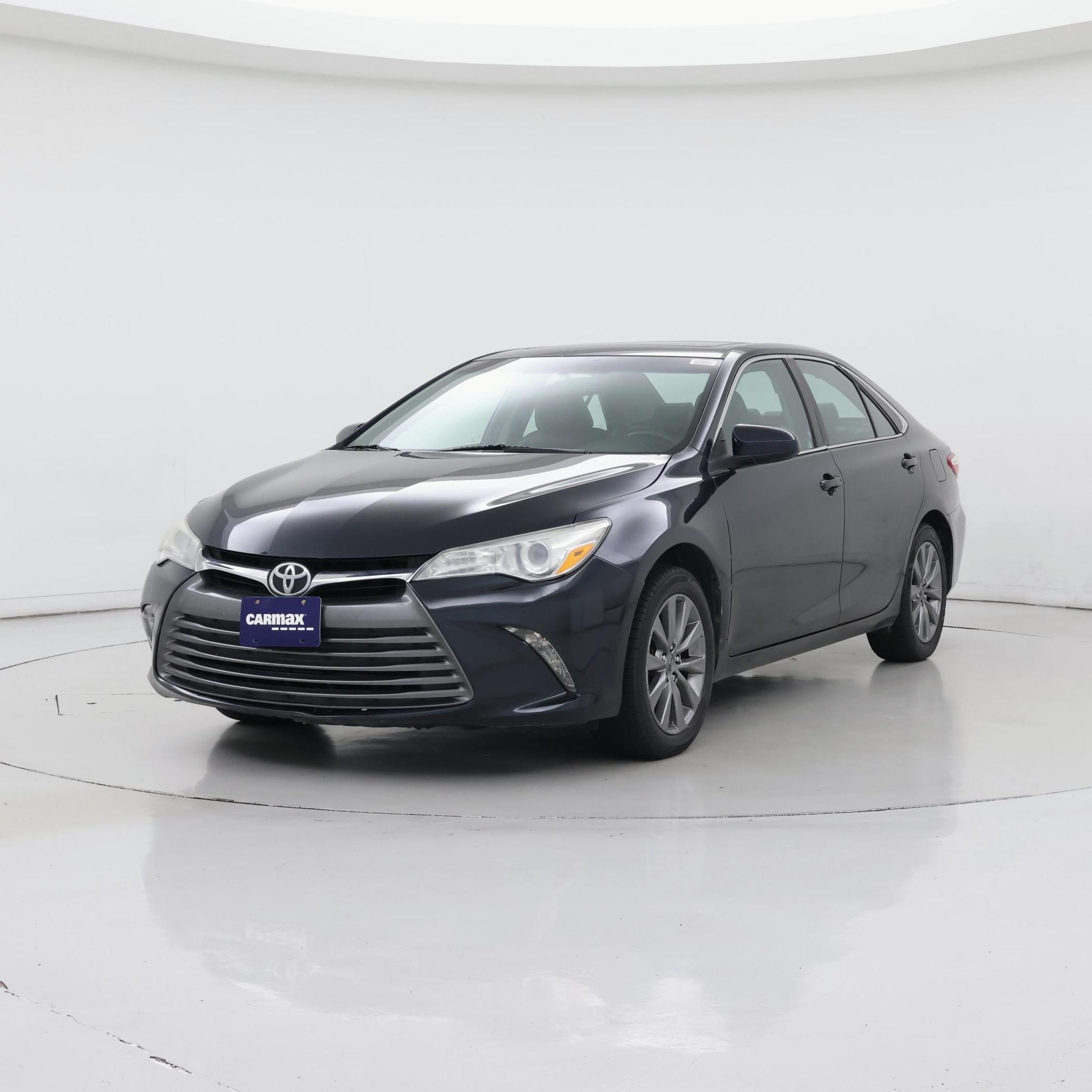 Thumbnail: 2015 Toyota Camry - 4