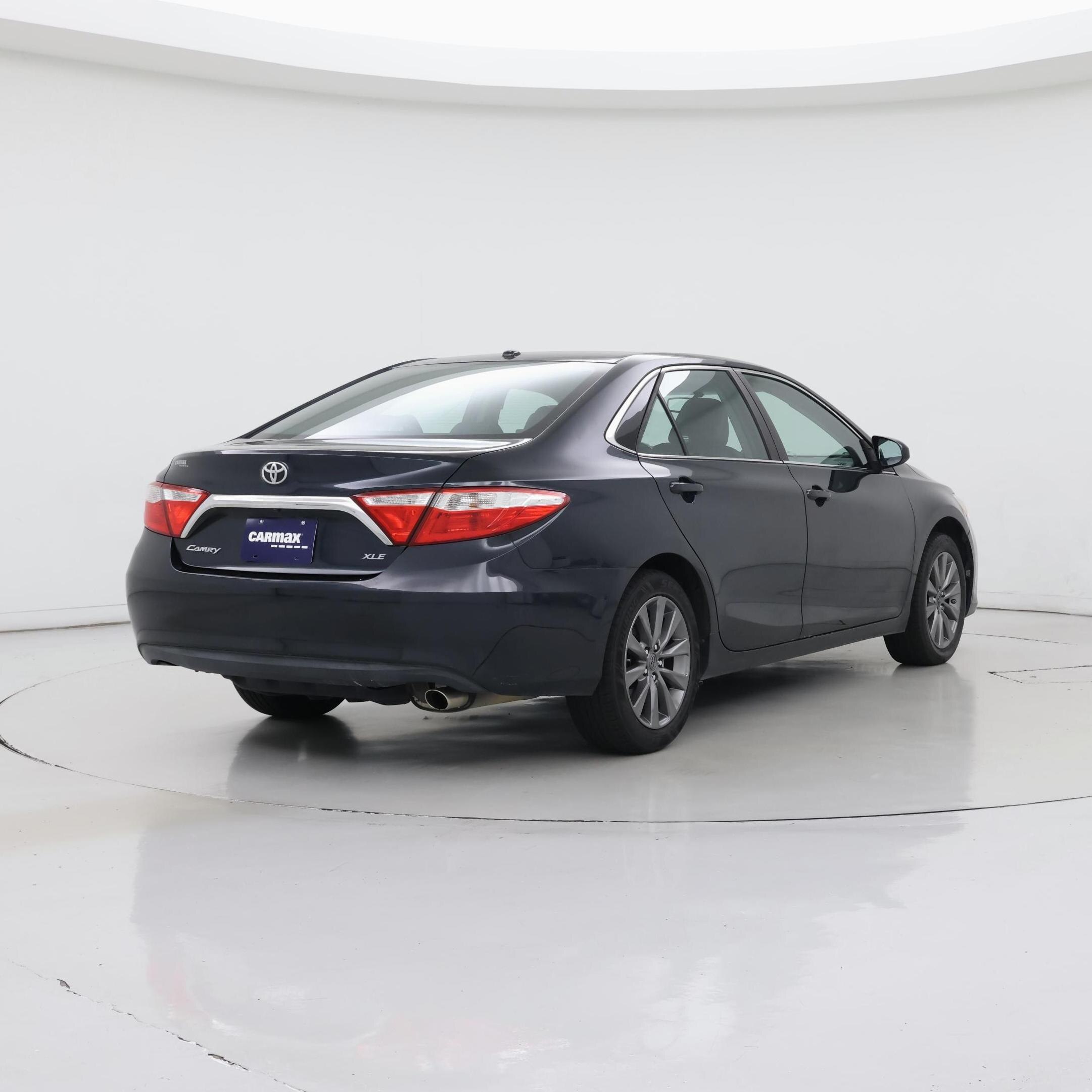 Thumbnail: 2015 Toyota Camry - 8