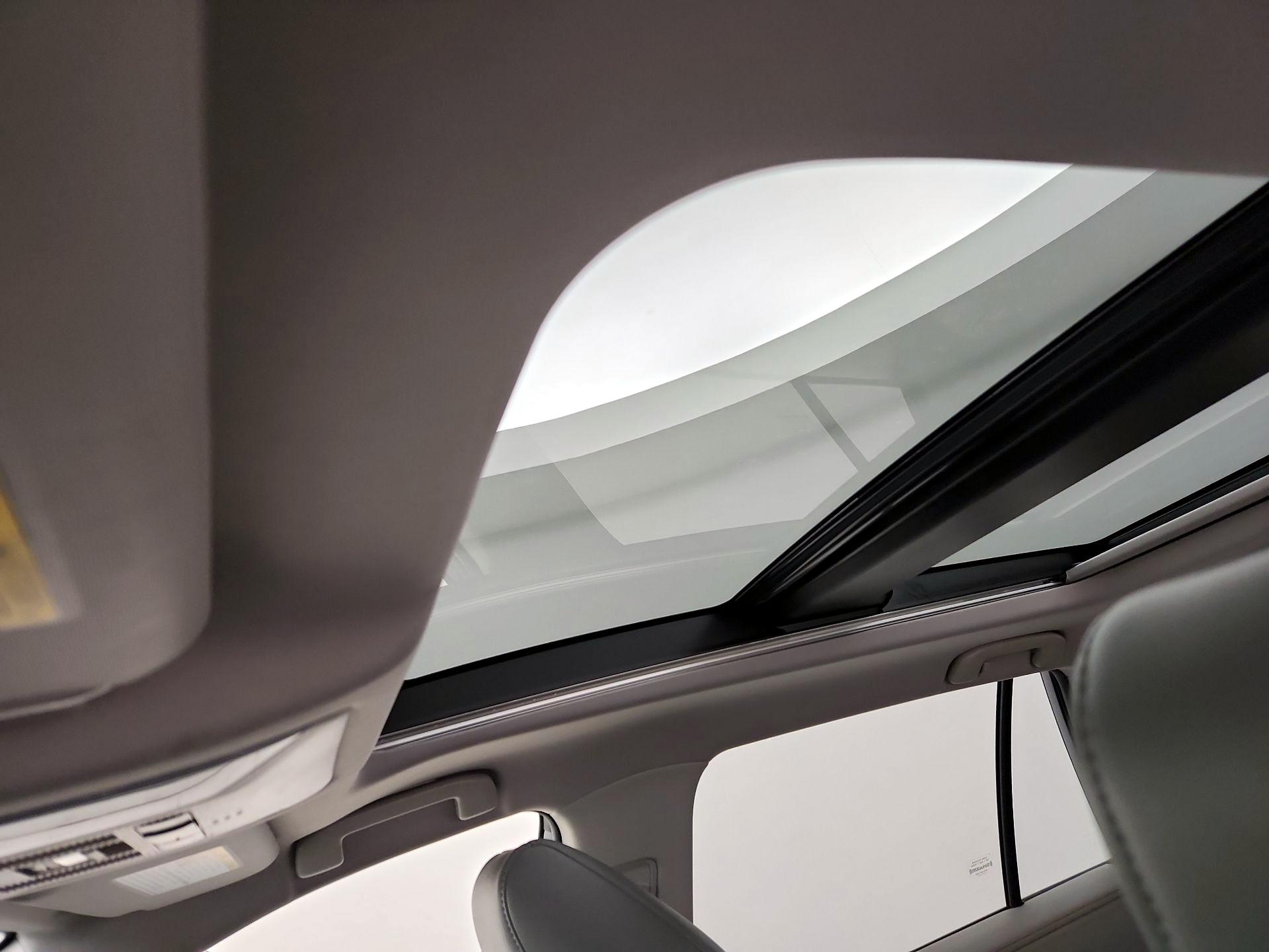 Thumbnail: 2020 Toyota RAV4 - 20