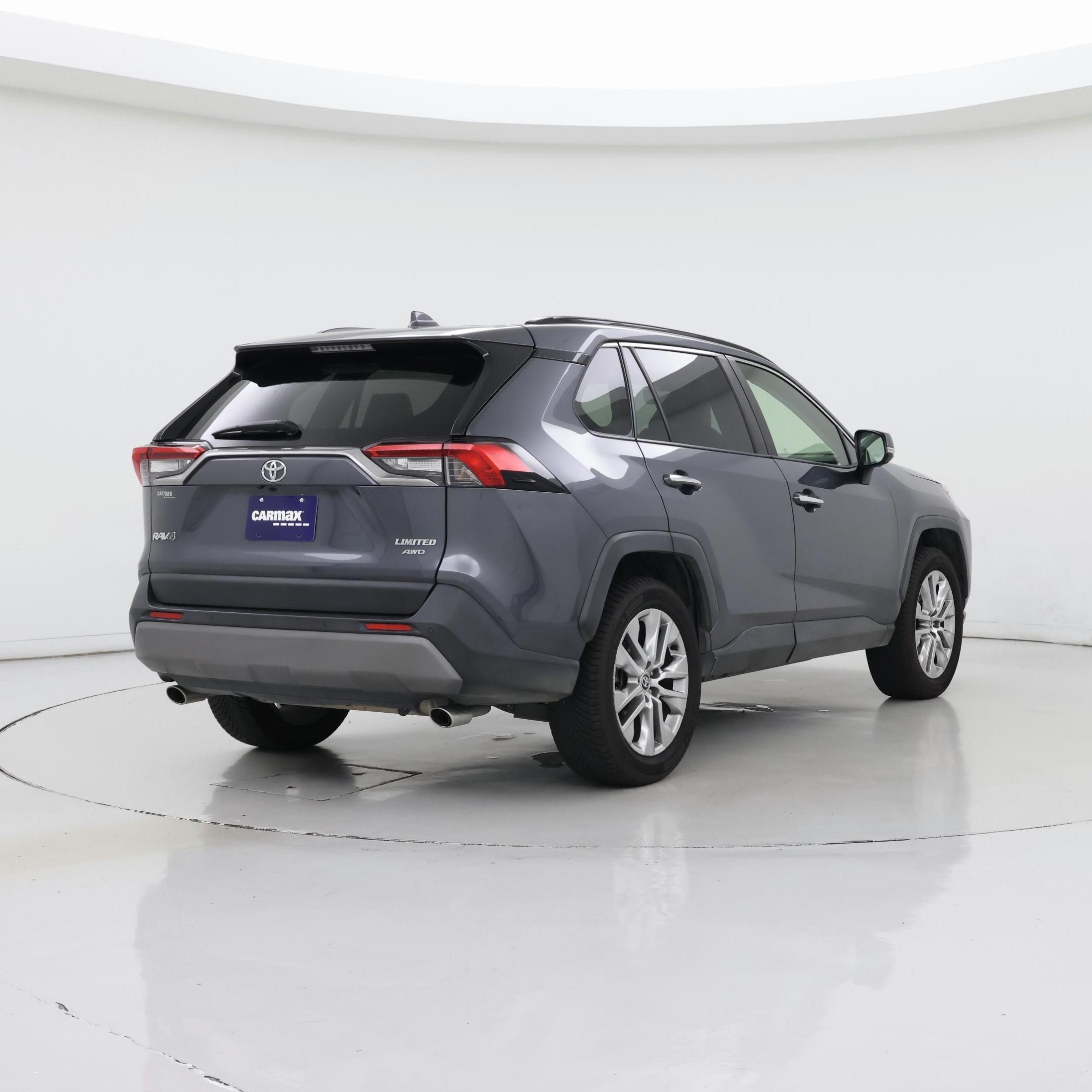 Thumbnail: 2020 Toyota RAV4 - 8