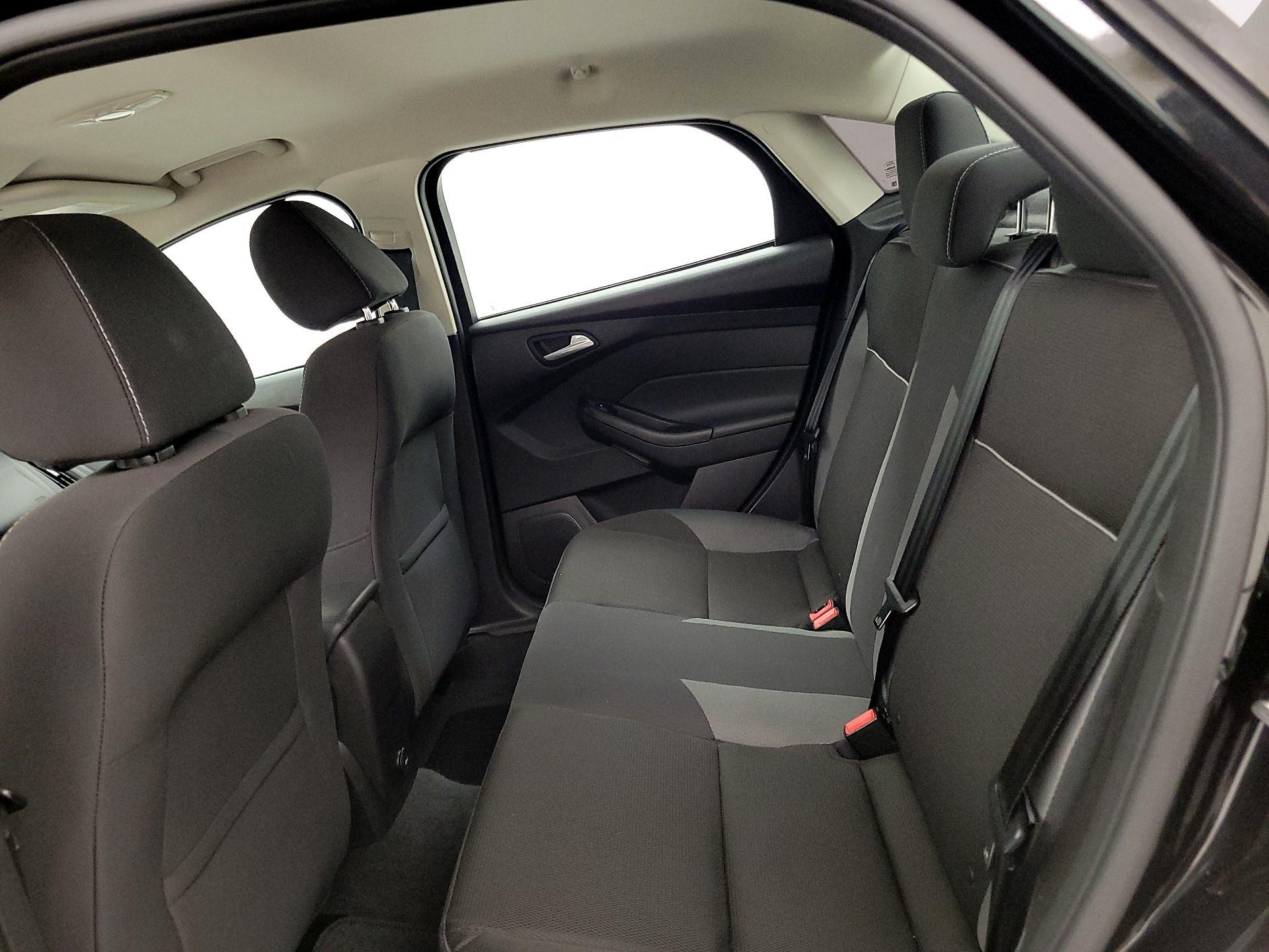 Thumbnail: 2014 Ford Focus - 18