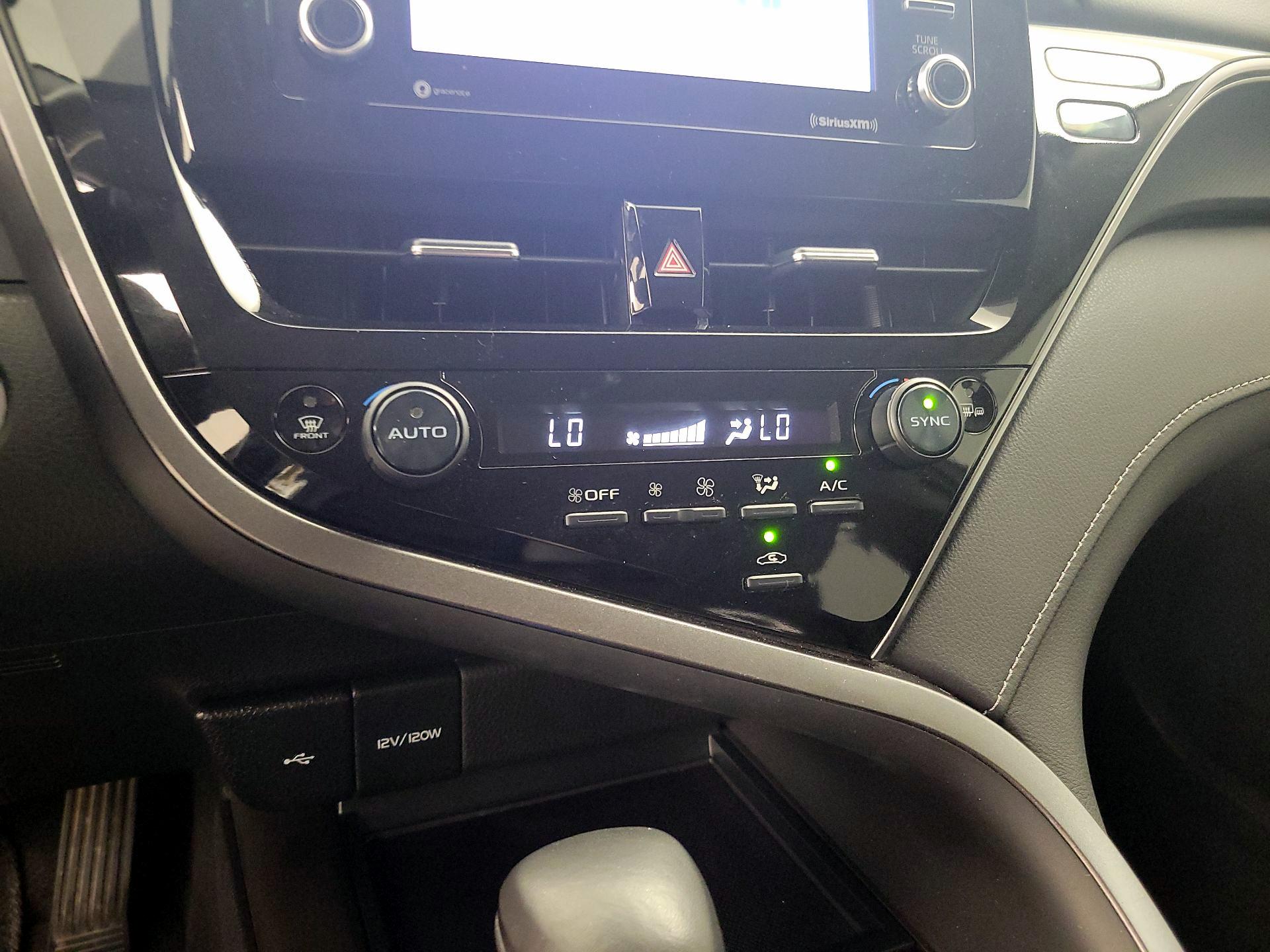 Thumbnail: 2024 Toyota Camry - 16