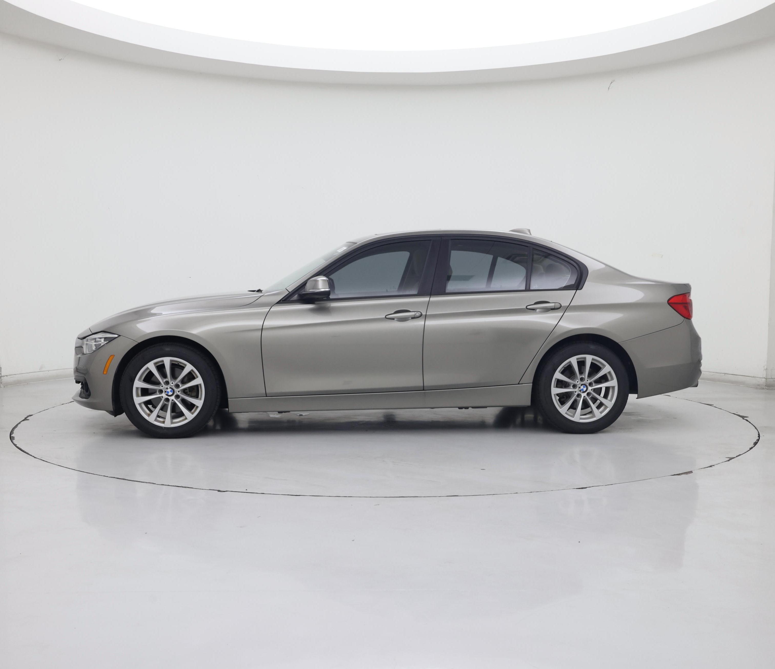 Thumbnail: 2016 BMW 3 Series - 3