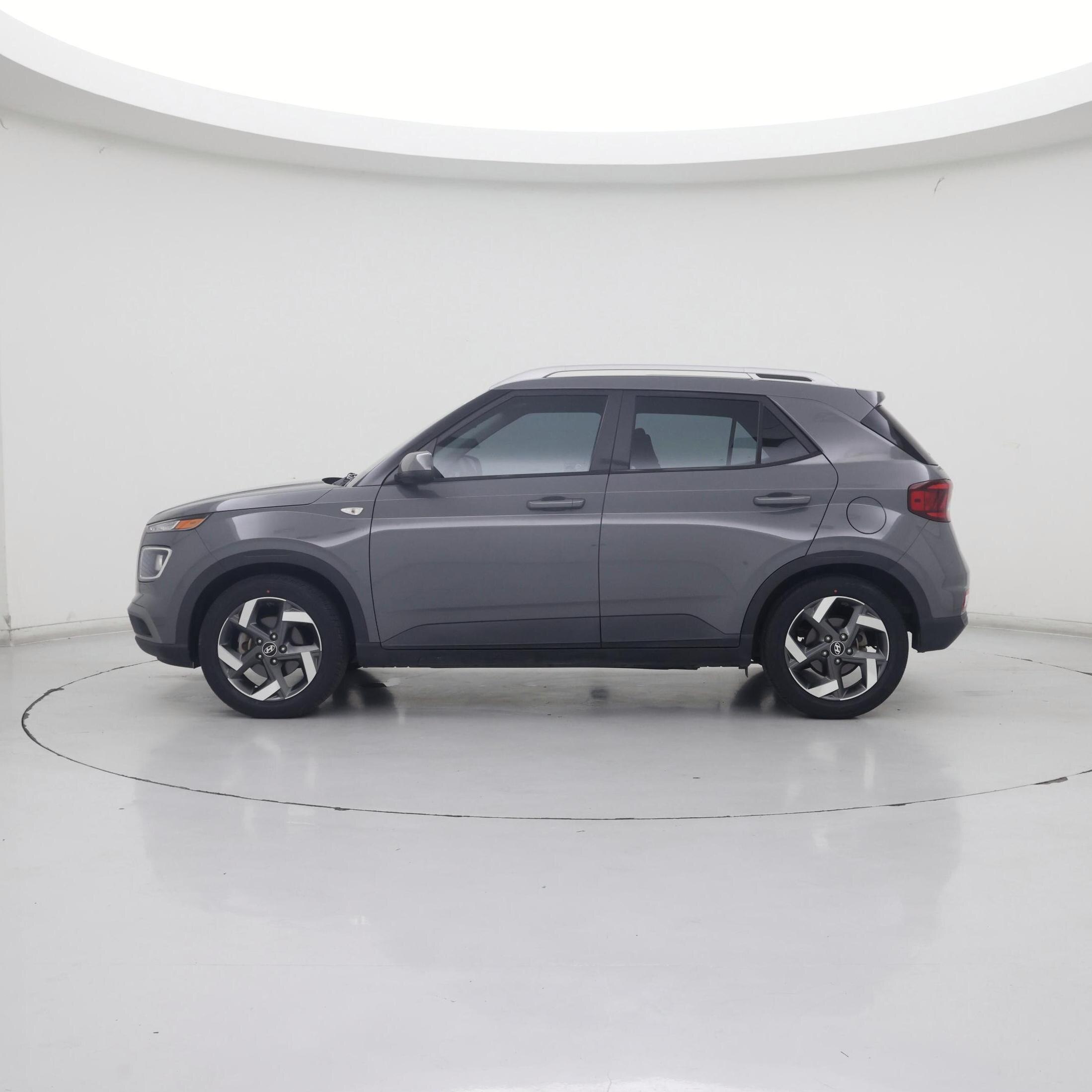 Thumbnail: 2021 Hyundai Venue - 3