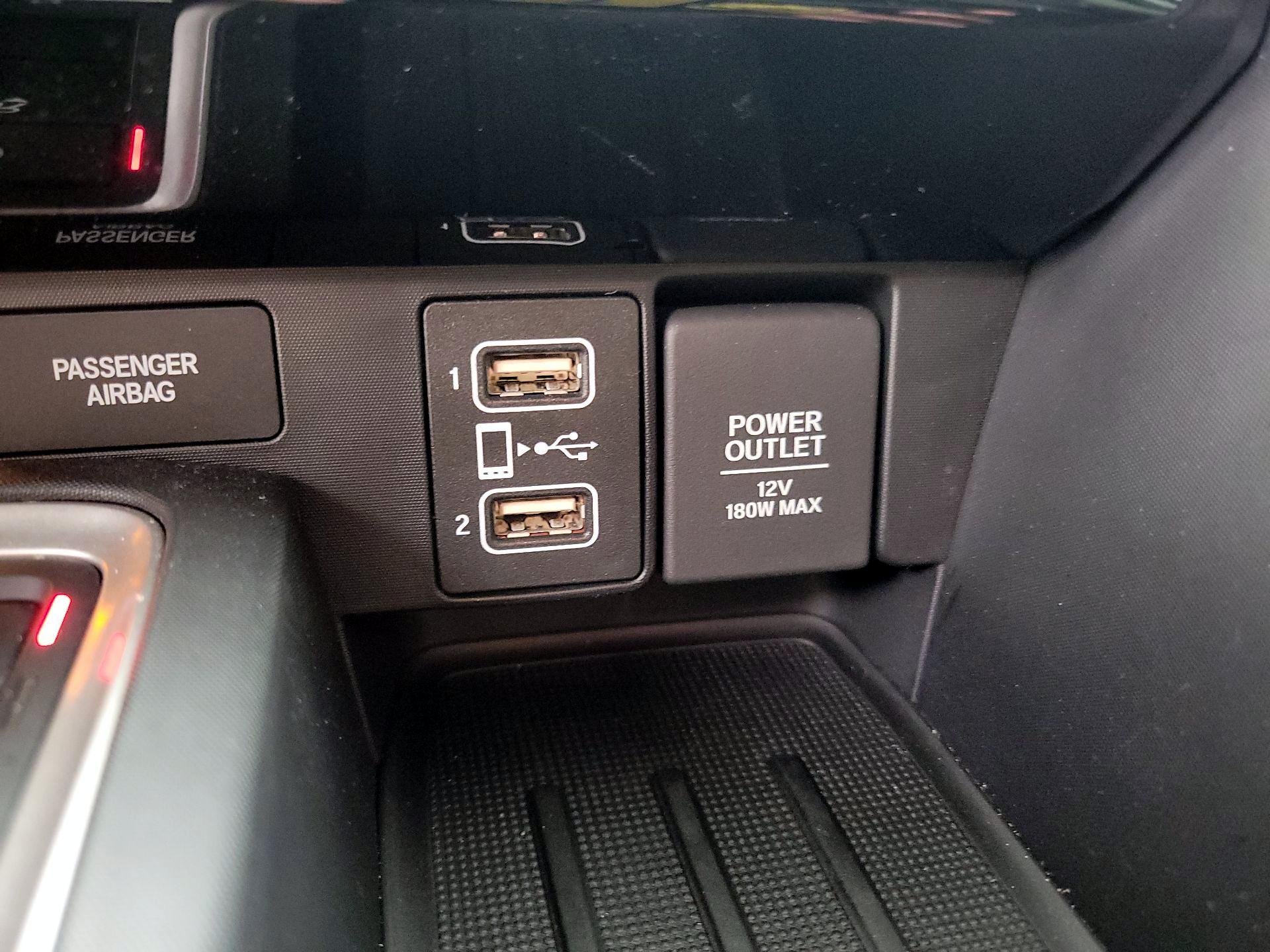 Thumbnail: 2021 Honda Insight - 18