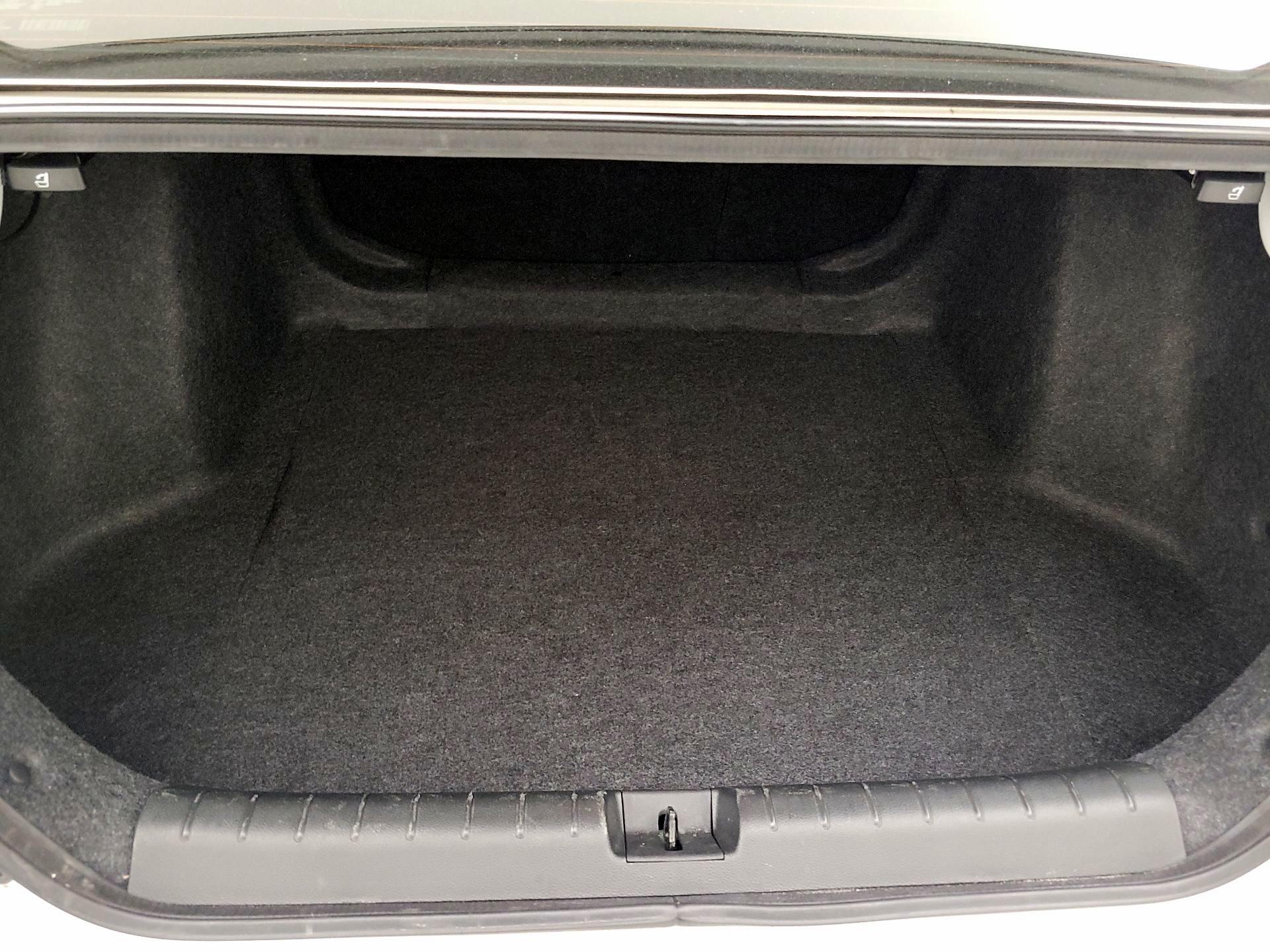 Thumbnail: 2021 Honda Insight - 20