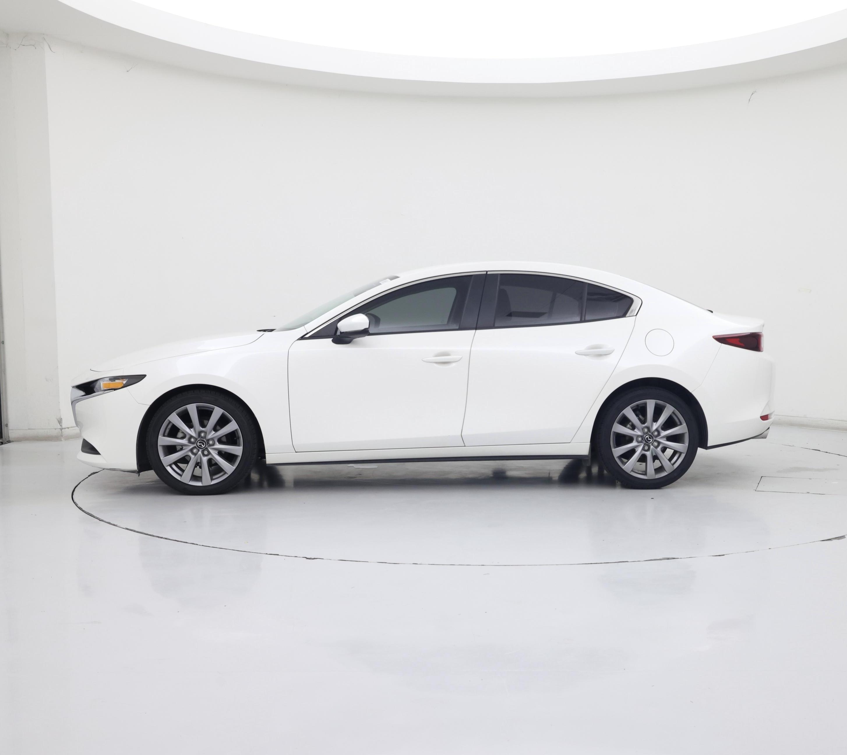 Thumbnail: 2022 Mazda Mazda3 - 3