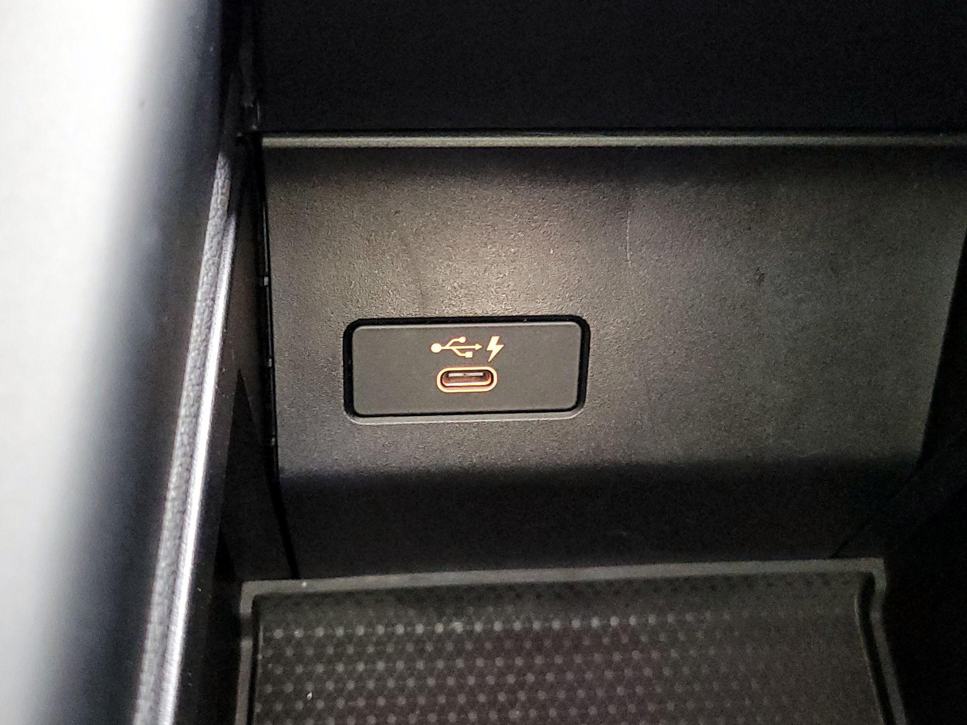 Thumbnail: 2020 BMW X5 - 19