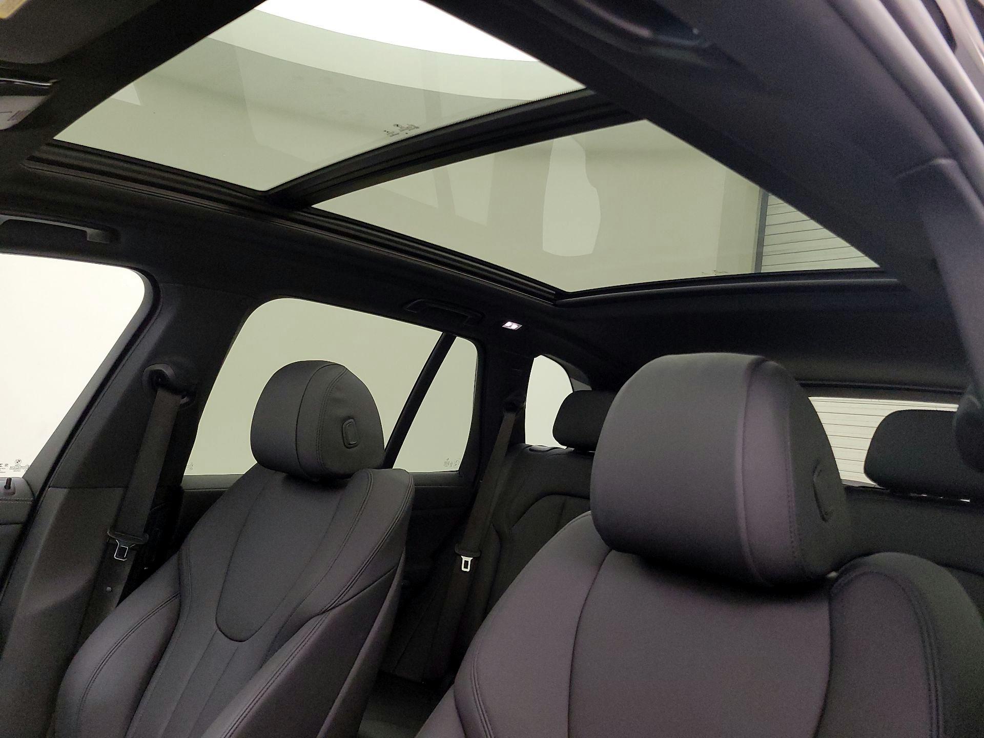 Thumbnail: 2020 BMW X5 - 20