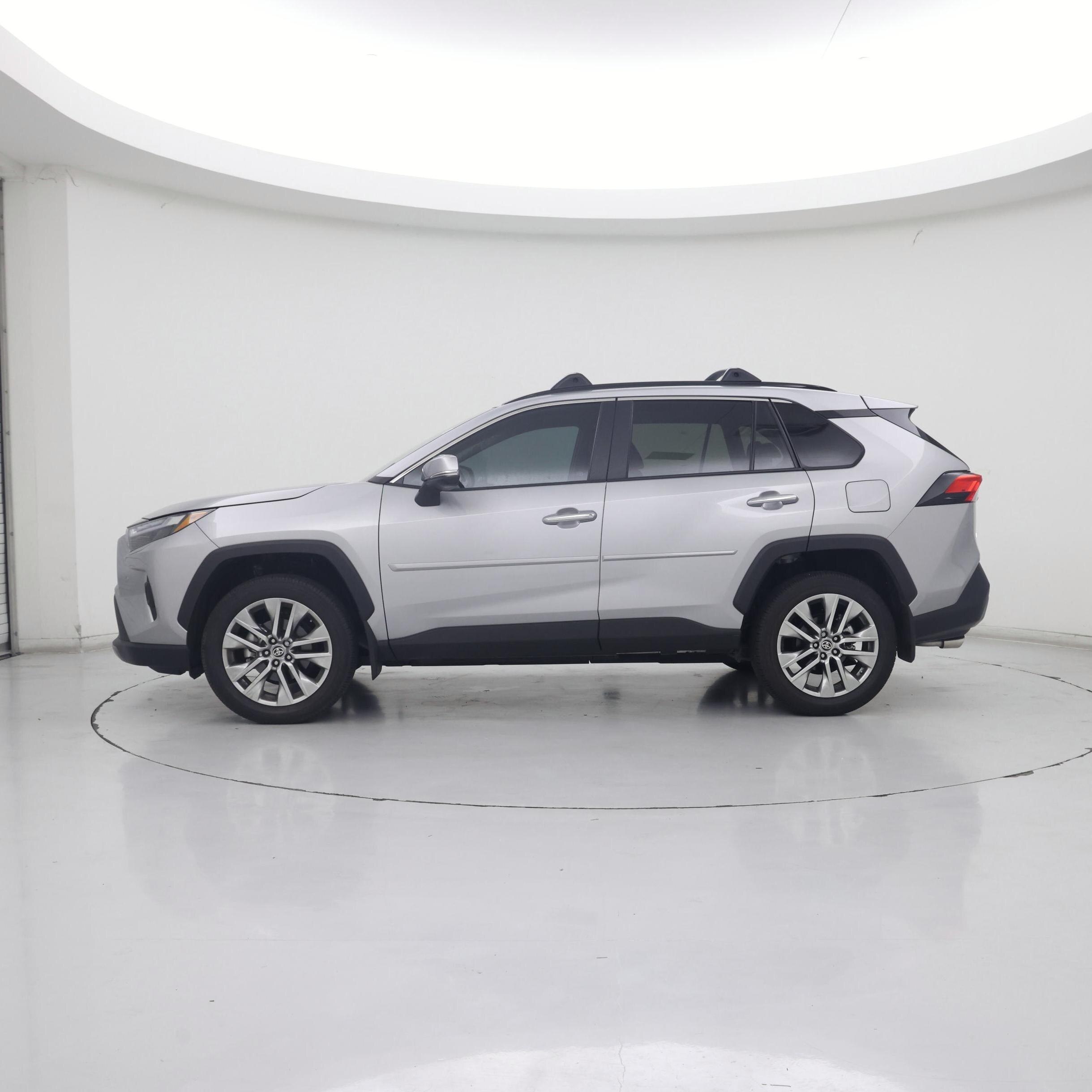 Thumbnail: 2024 Toyota RAV4 - 3