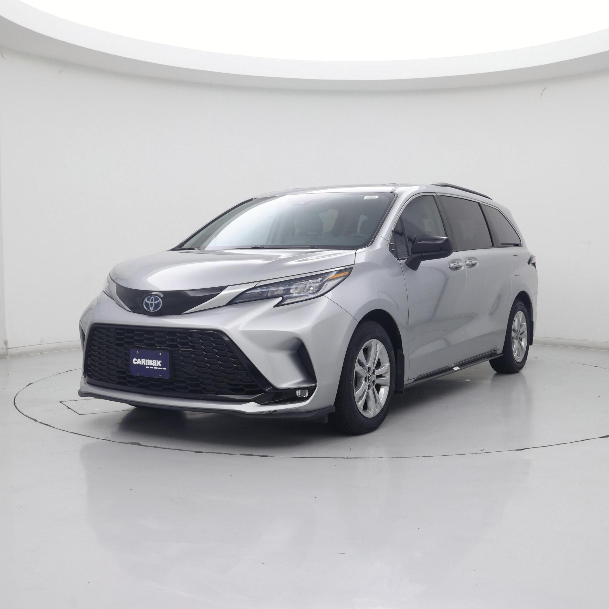 Thumbnail: 2023 Toyota Sienna - 4