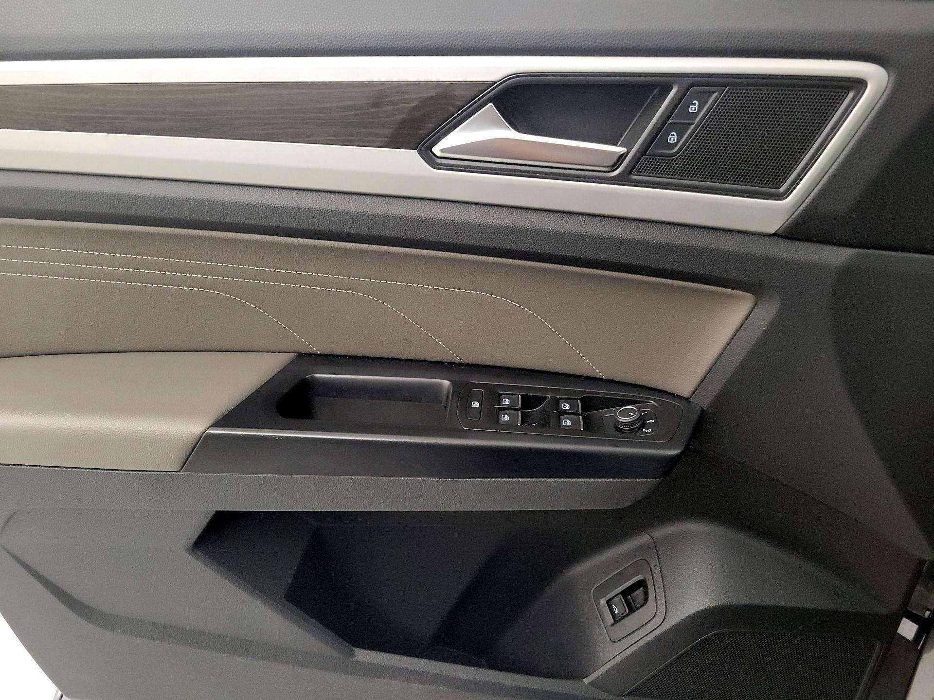 Thumbnail: 2021 Volkswagen Atlas - 12