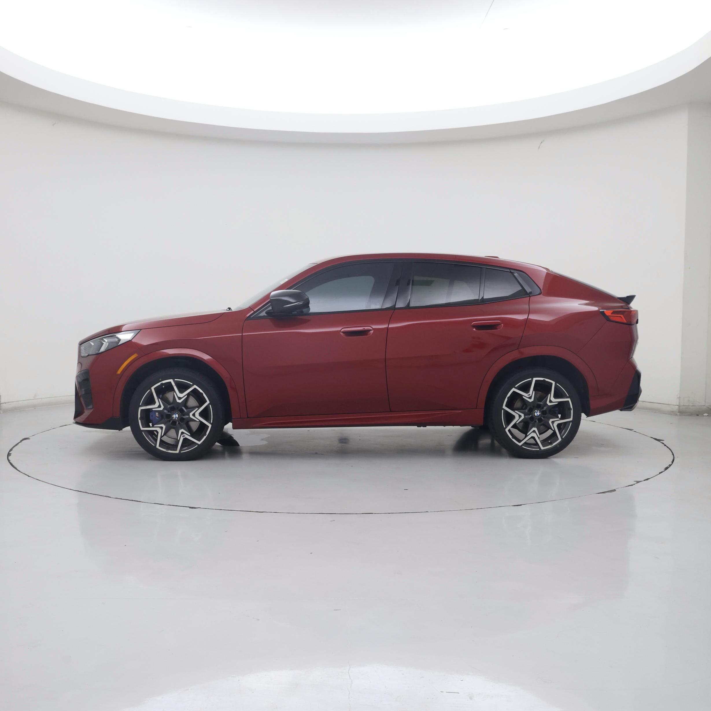 Thumbnail: 2024 BMW X2 - 3
