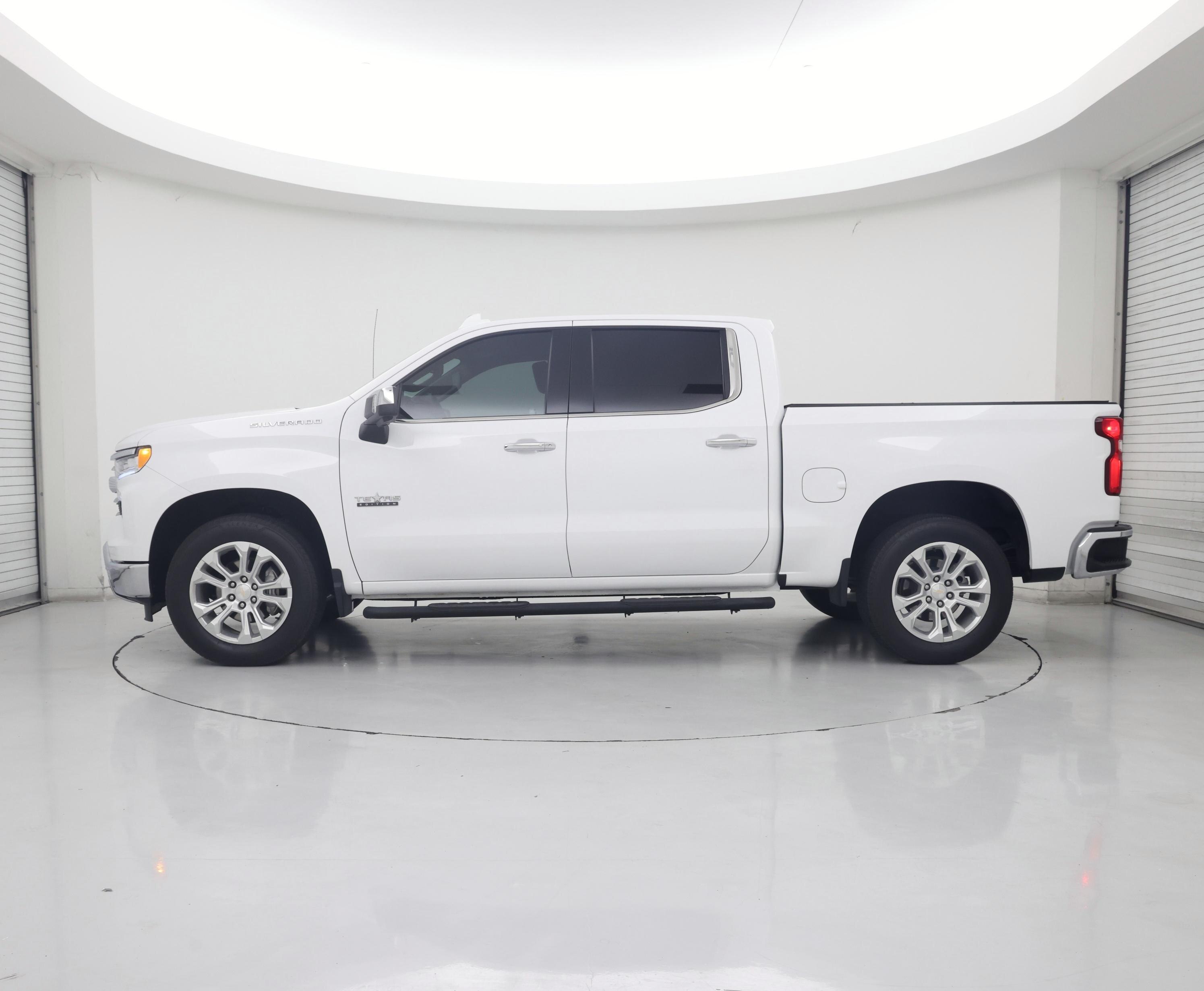 Thumbnail: 2023 Chevrolet Silverado 1500 - 3