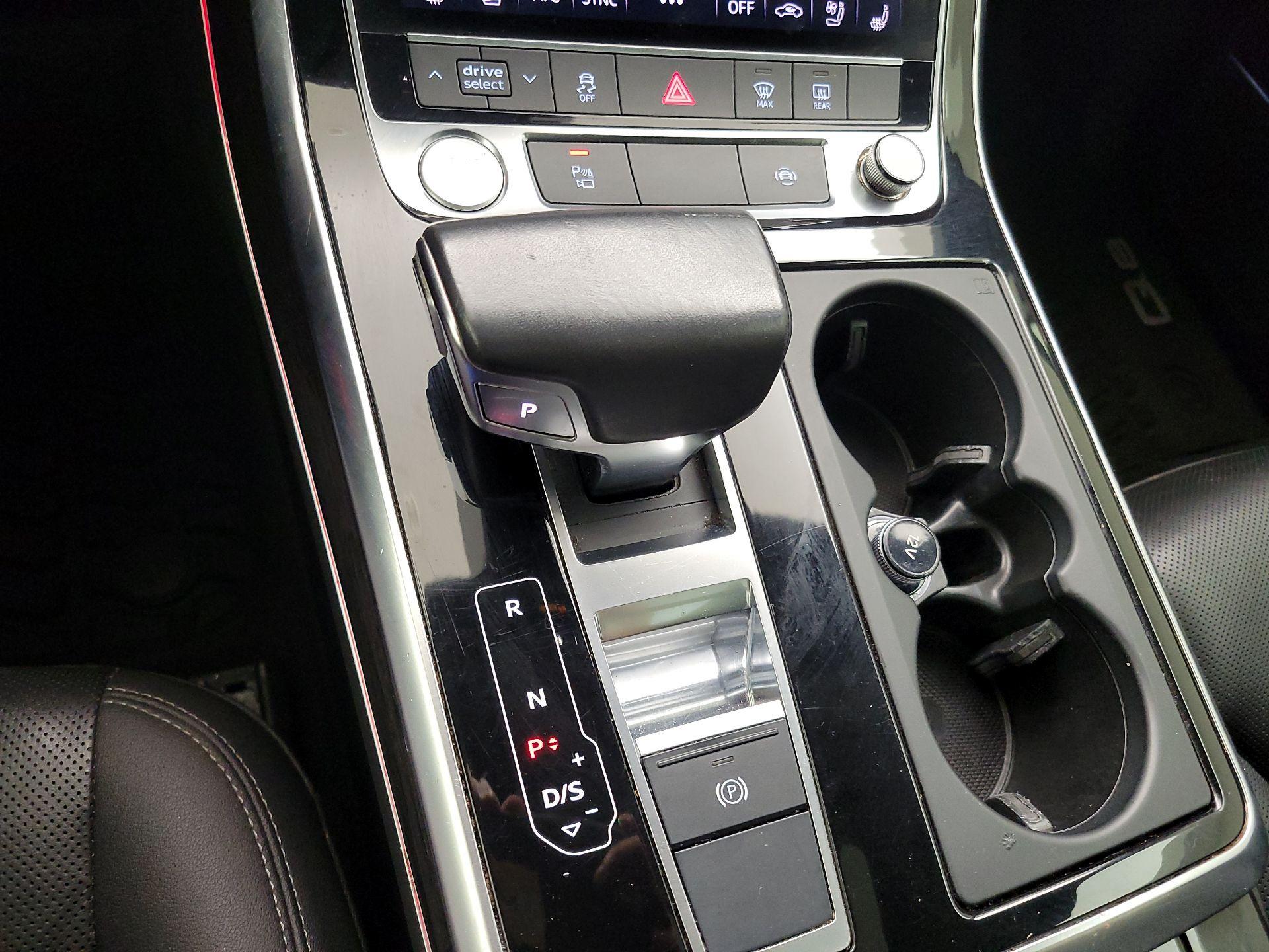 Thumbnail: 2019 Audi Q8 - 18