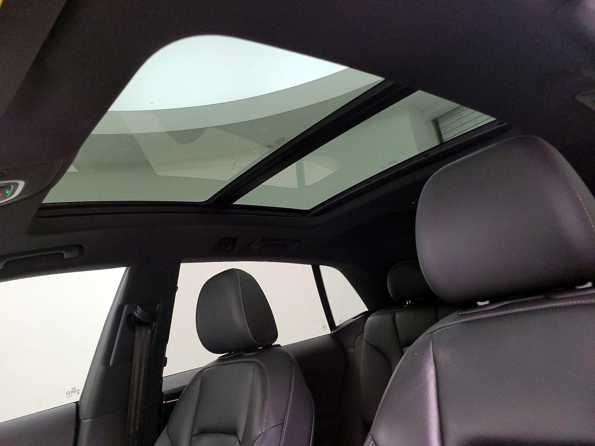 Thumbnail: 2019 Audi Q8 - 20