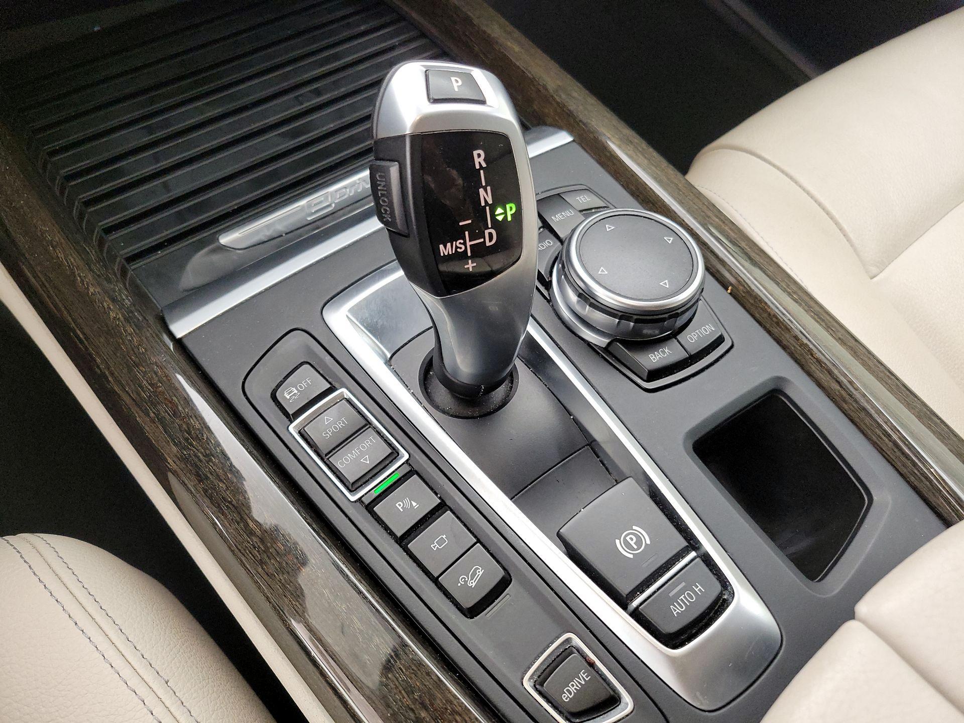 Thumbnail: 2016 BMW X5 - 17