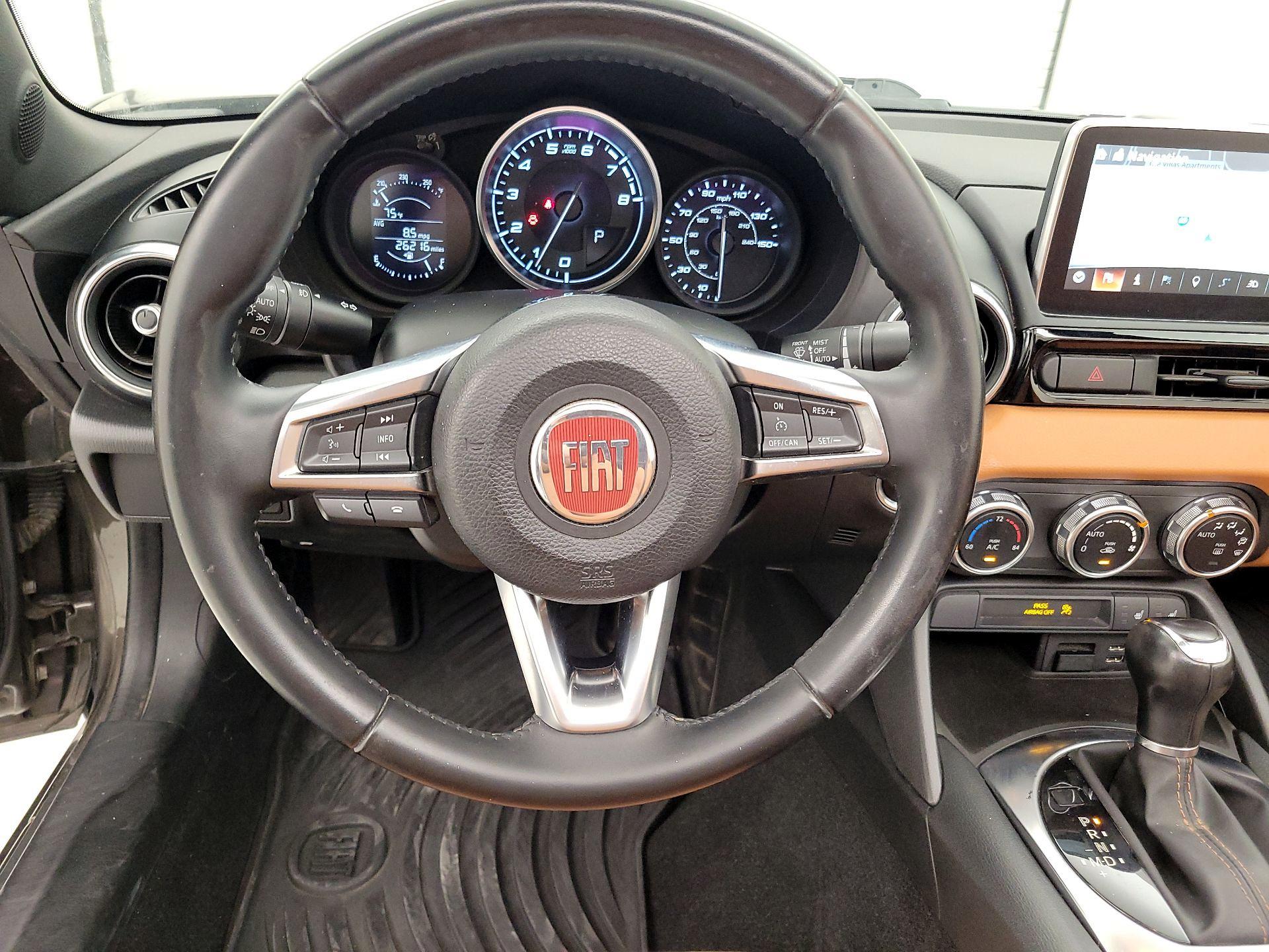 Thumbnail: 2019 Fiat 124 Spider - 10