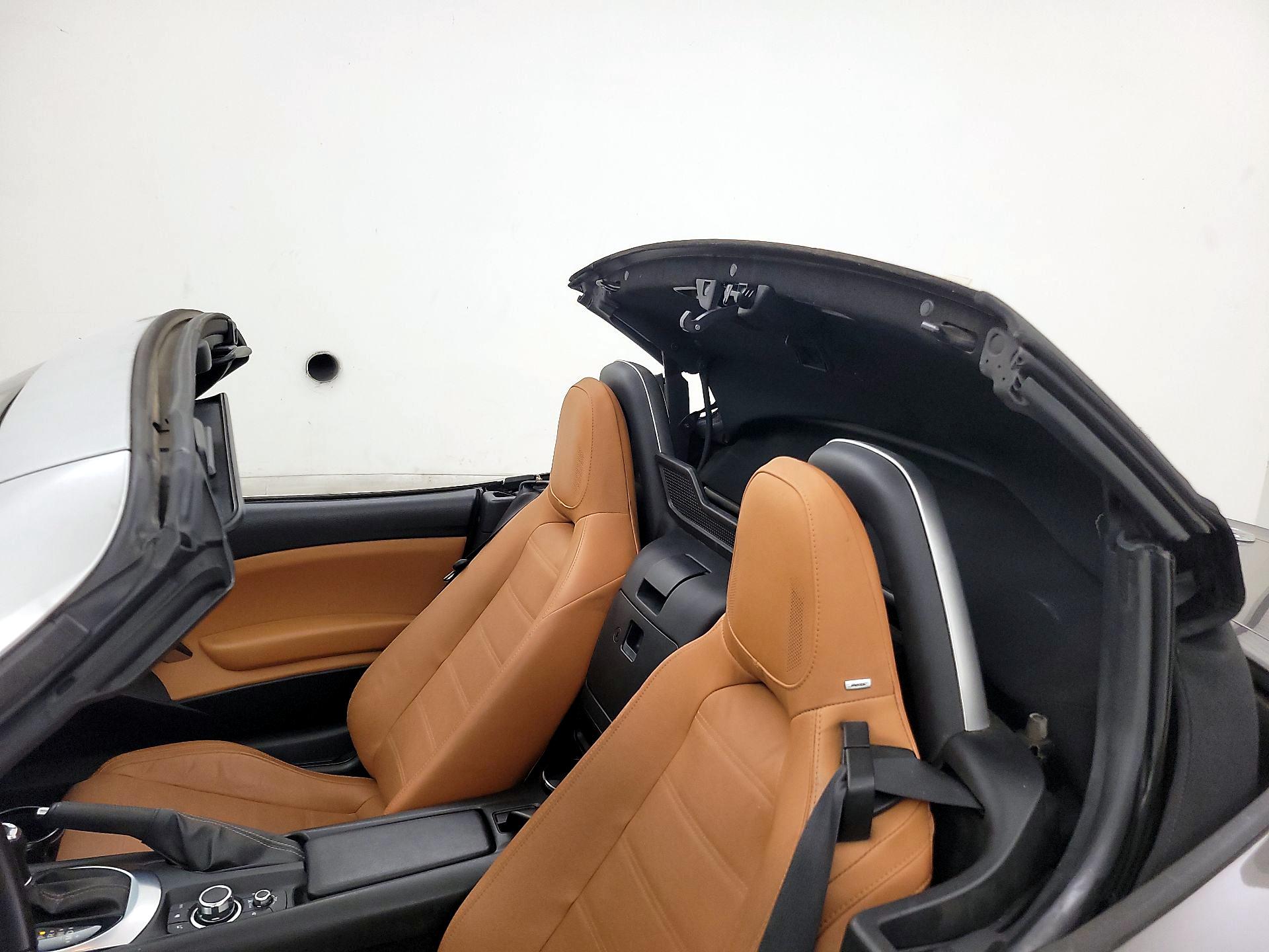 Thumbnail: 2019 Fiat 124 Spider - 20