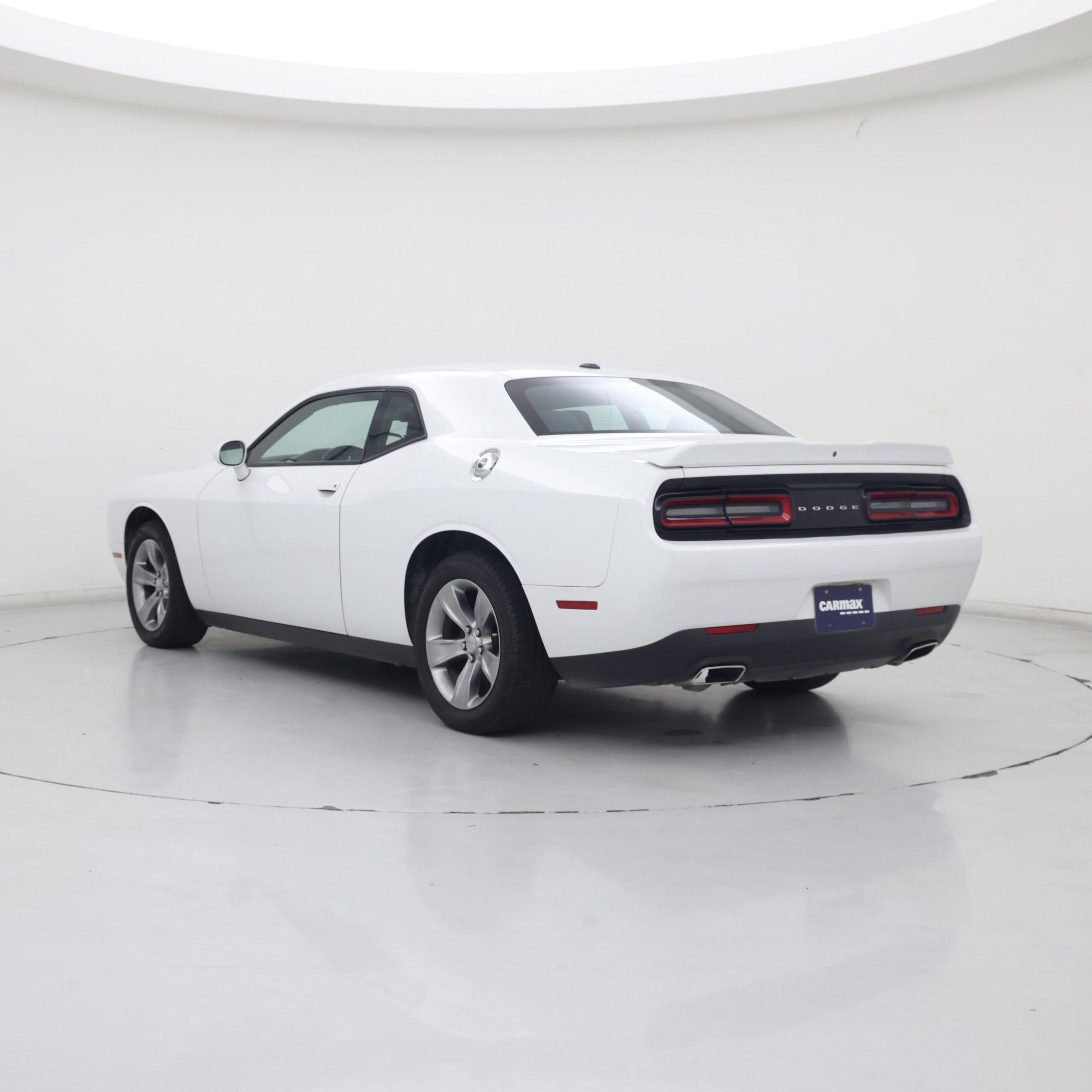 Thumbnail: 2019 Dodge Challenger - 2