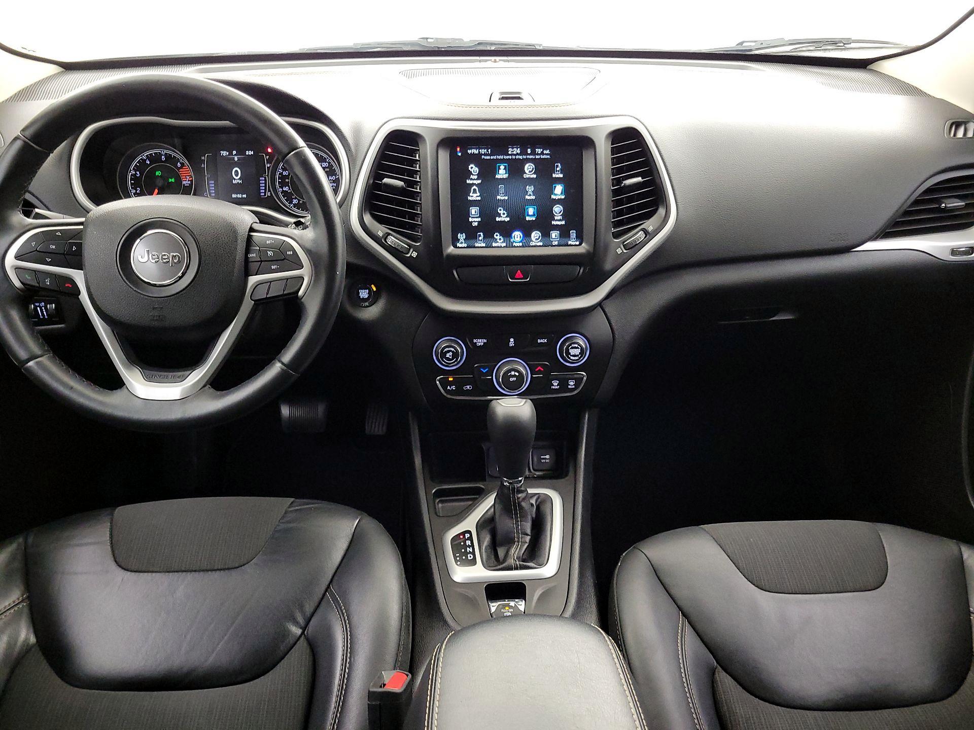 Thumbnail: 2018 Jeep Cherokee - 9