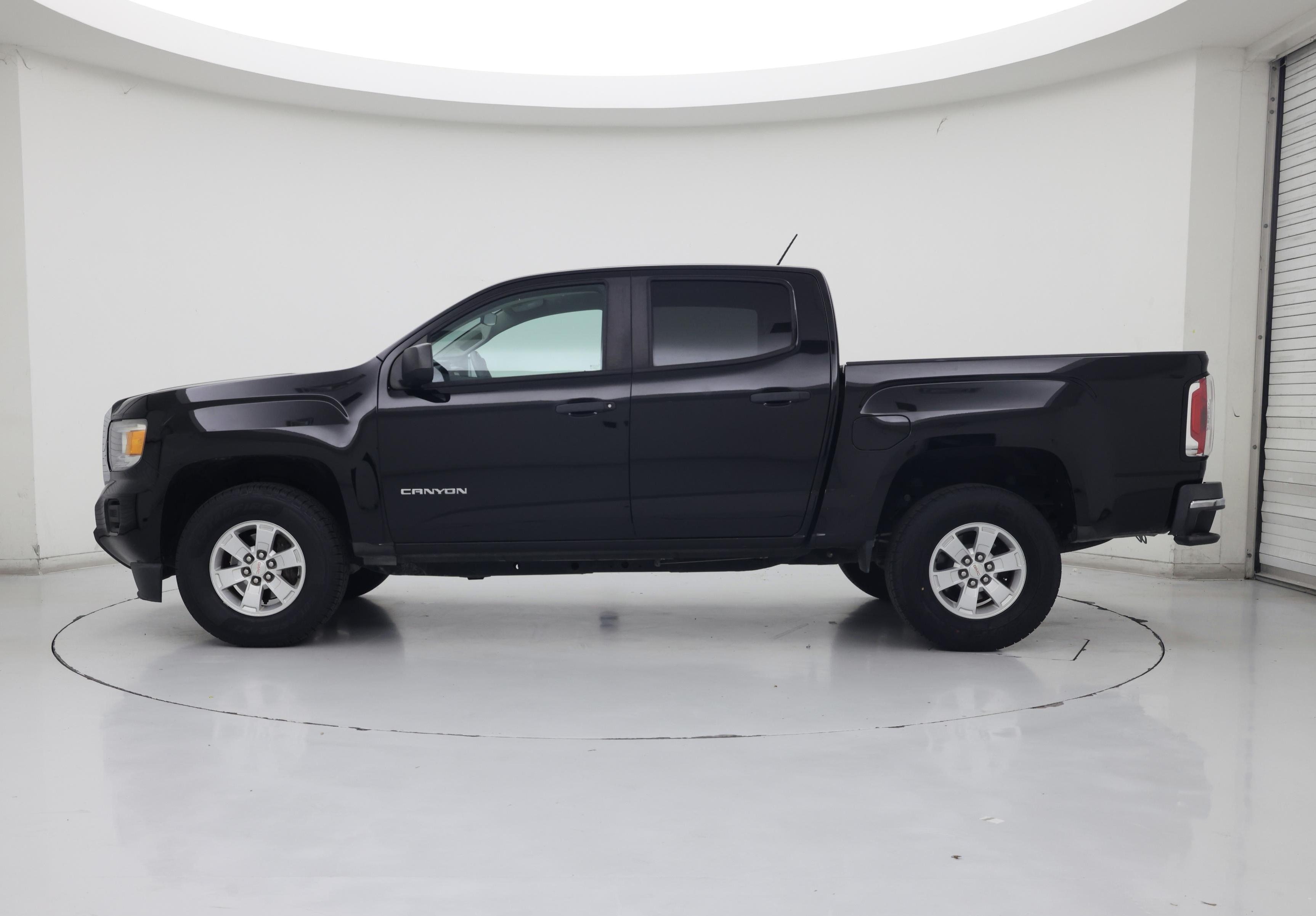 Thumbnail: 2018 GMC Canyon - 3