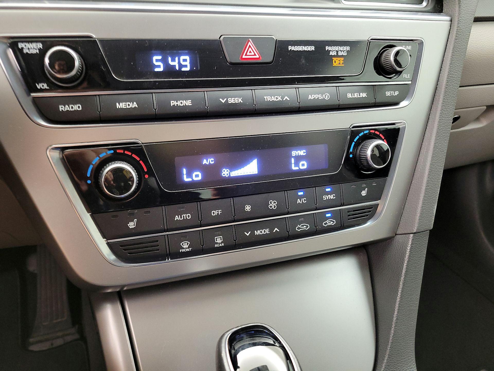 Thumbnail: 2016 Hyundai Sonata - 16