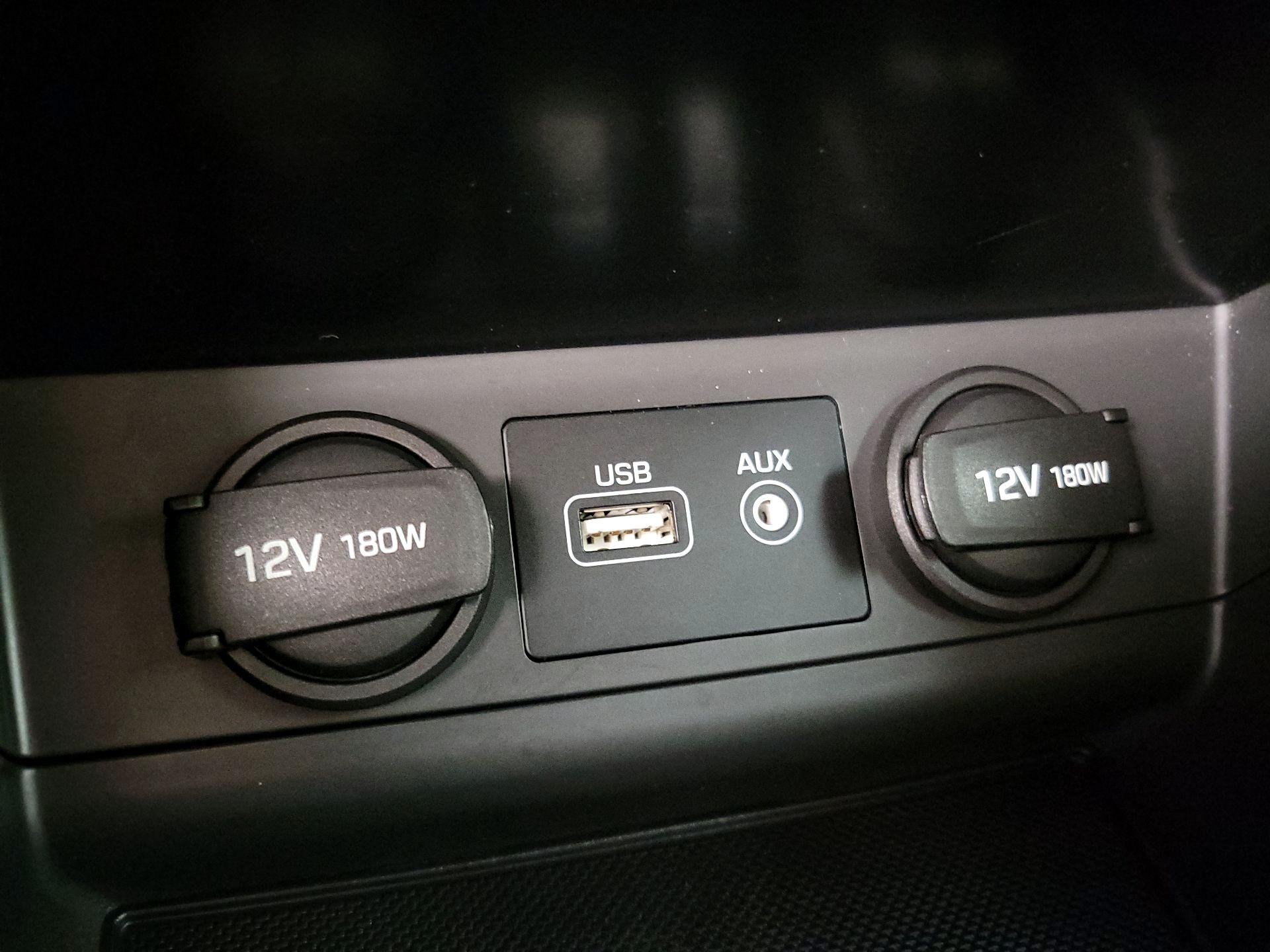 Thumbnail: 2016 Hyundai Sonata - 18