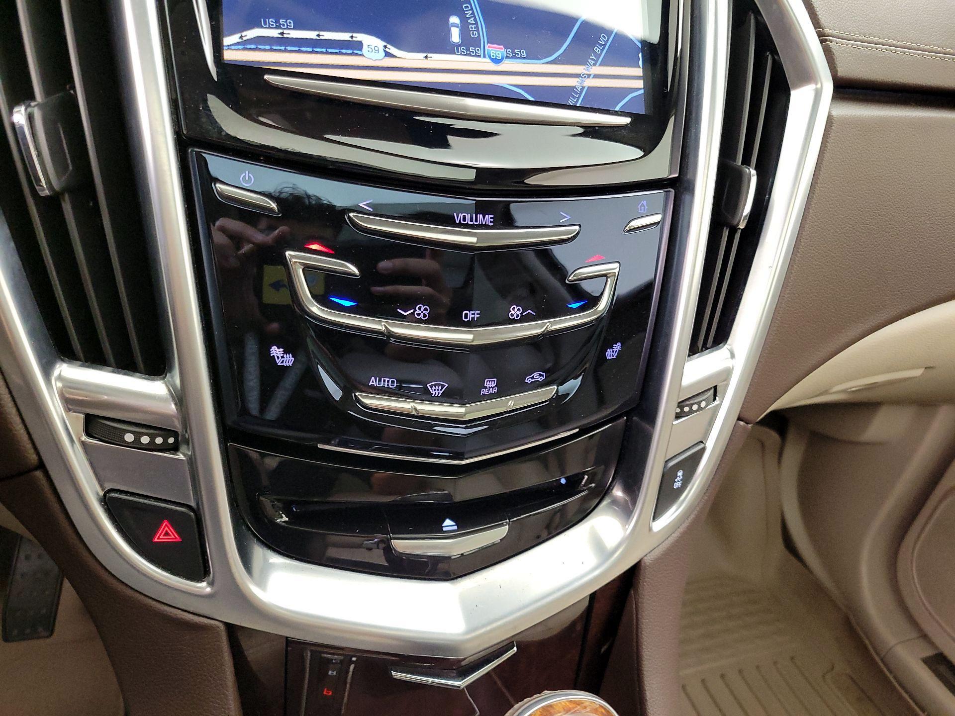 Thumbnail: 2015 Cadillac SRX - 17